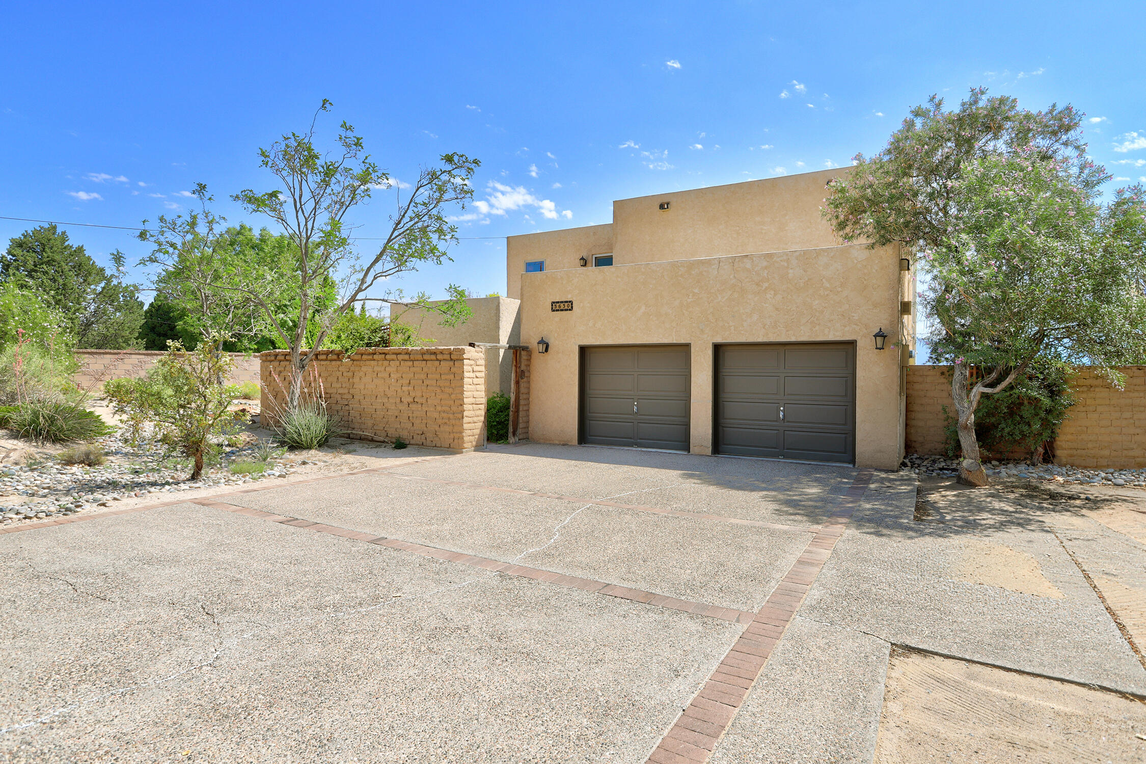 3630 Vista Grande Drive NW, Albuquerque, NM 87120