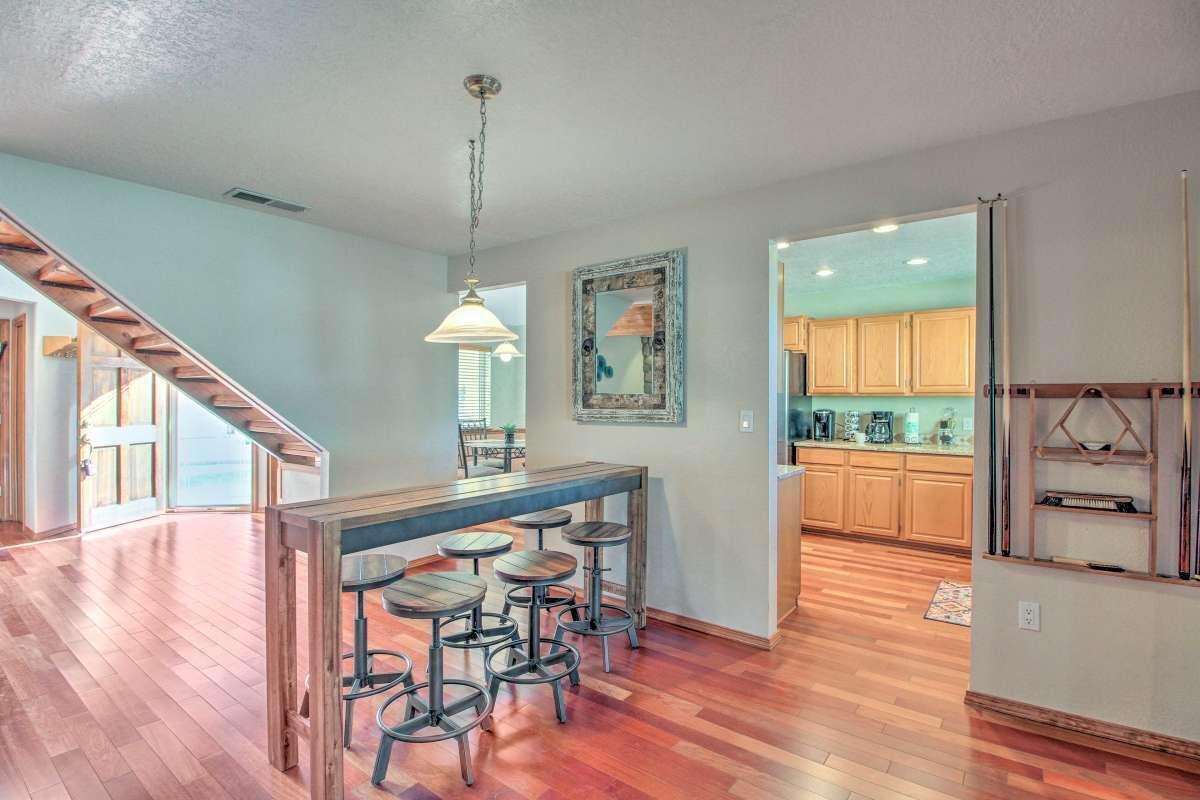 Photo 13 — 11125 Malaguena Lane NE