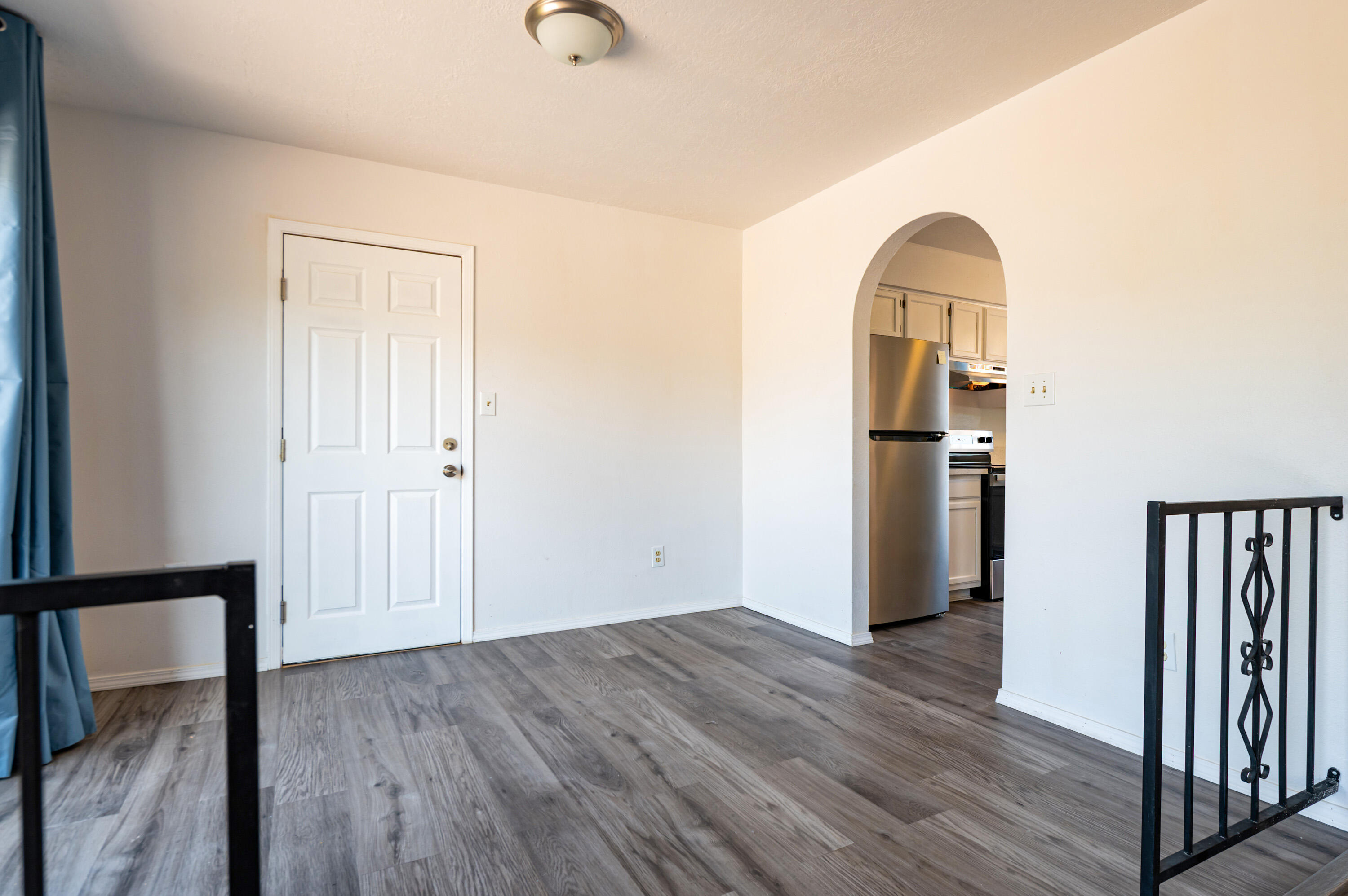 Photo 11 — 822 Buckboard Road SE