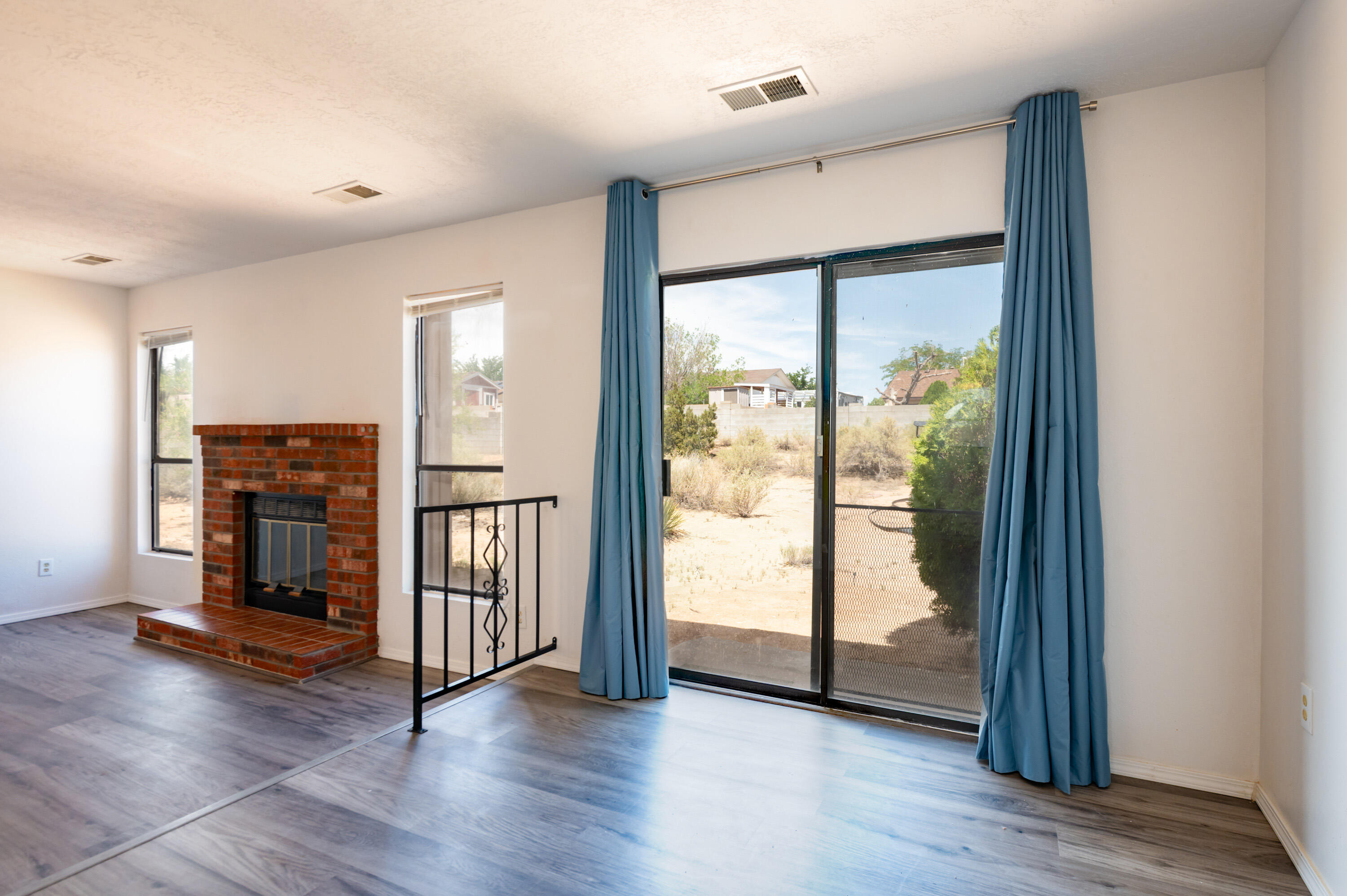 Photo 12 — 822 Buckboard Road SE