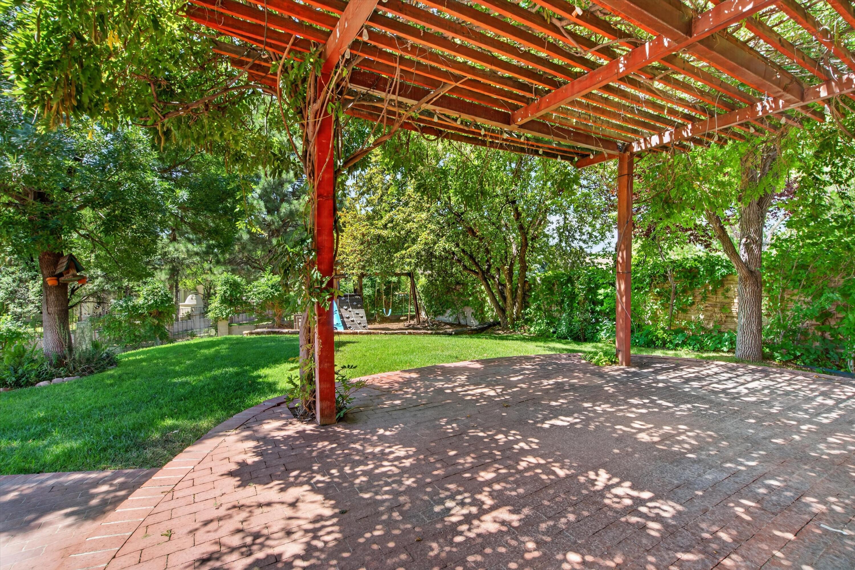 Photo 17 — 11316 Woodmar Lane NE