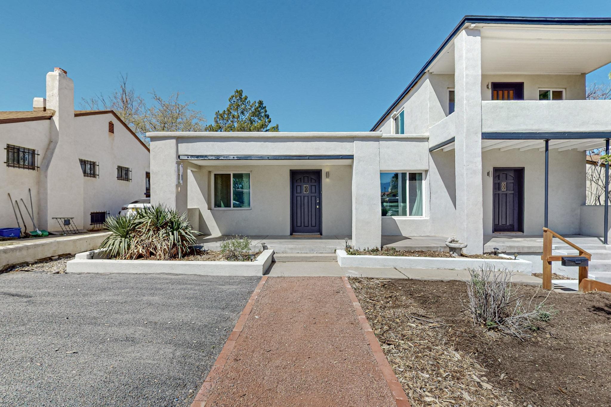 Photo 10 — 211 Amherst Drive SE