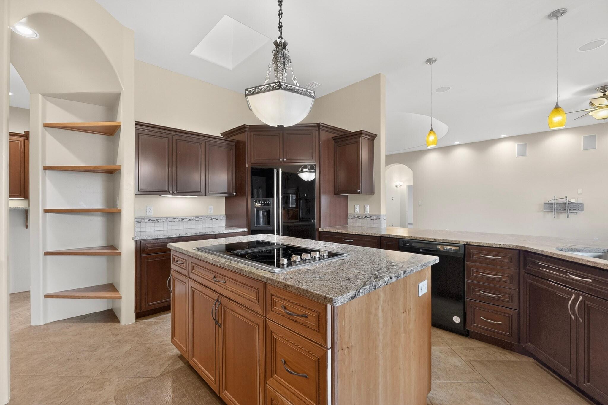 Photo 17 — 7 Stonebrook Court