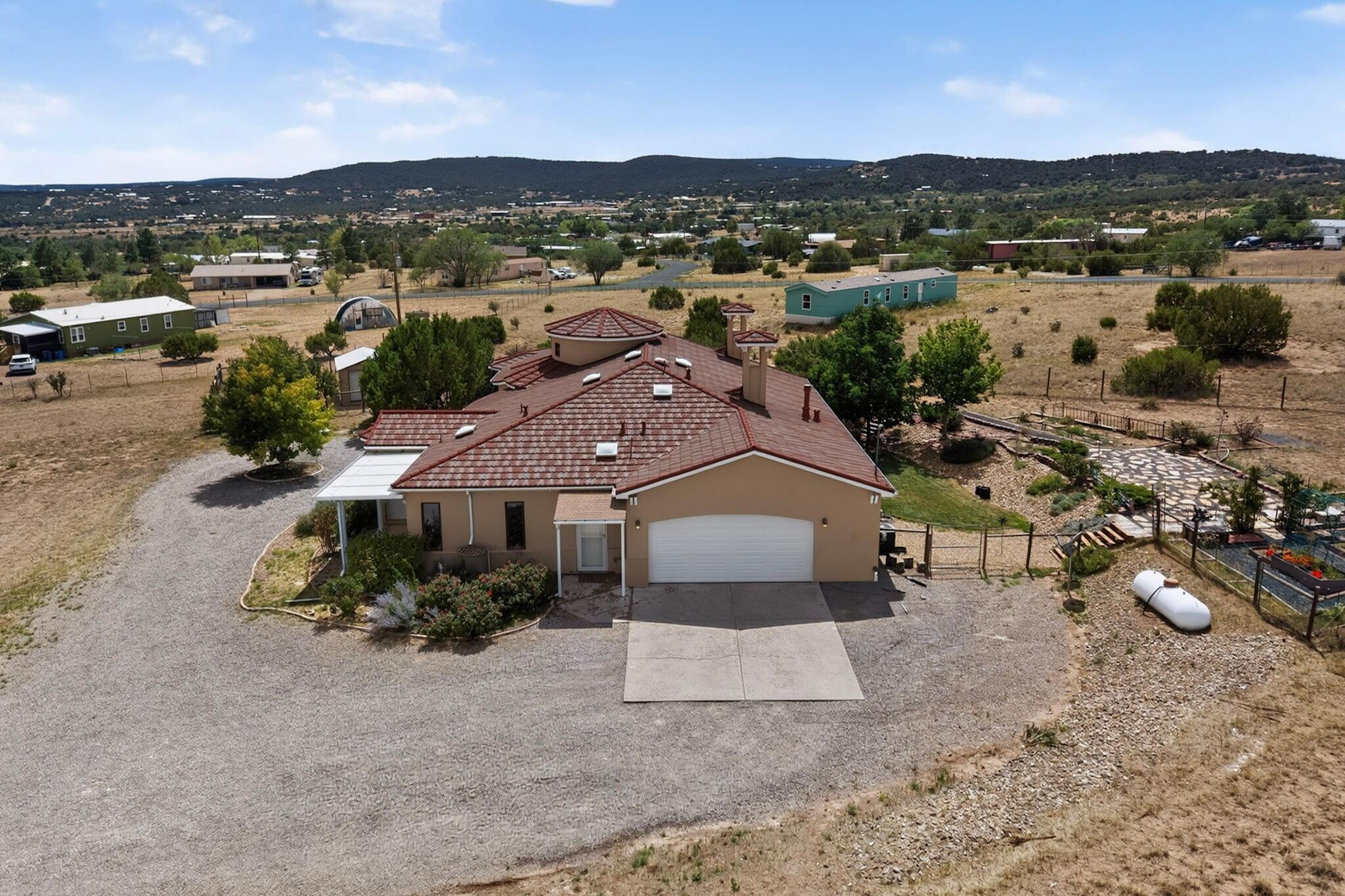 Photo 9 — 7 Stonebrook Court