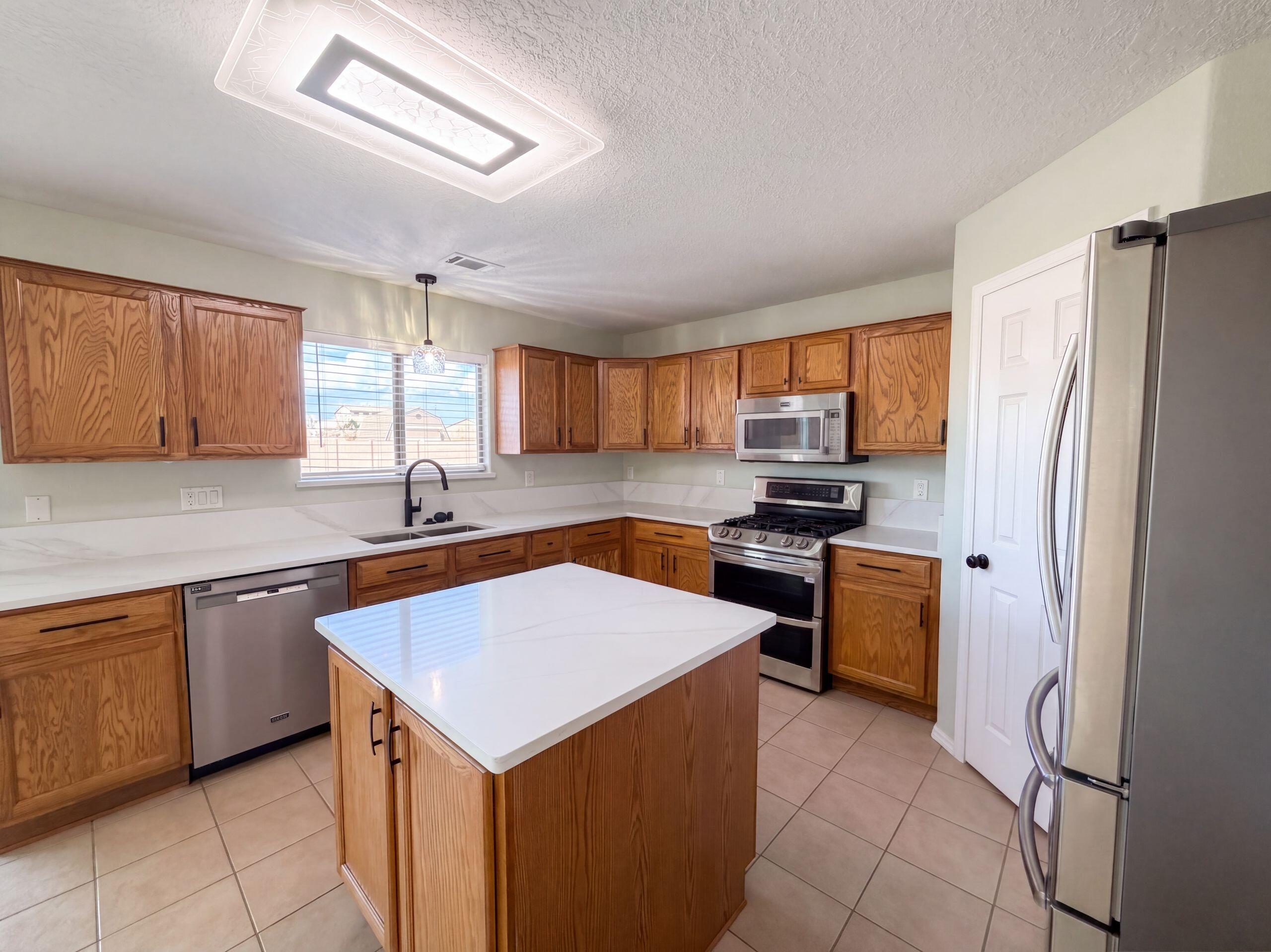 Photo 17 — 4701 26th Avenue NE