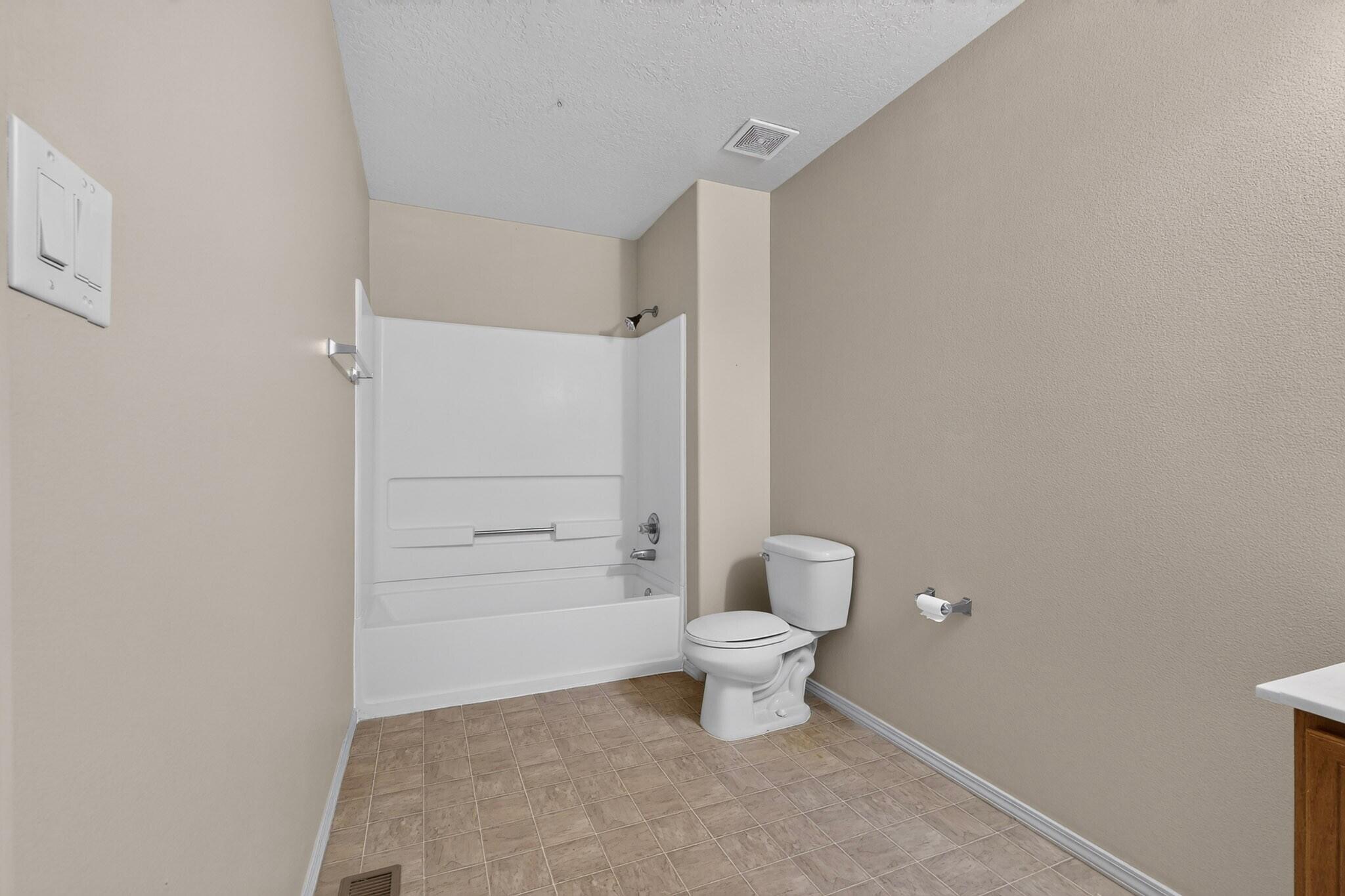 Photo 5 — 8715 Sawgrass Place NW