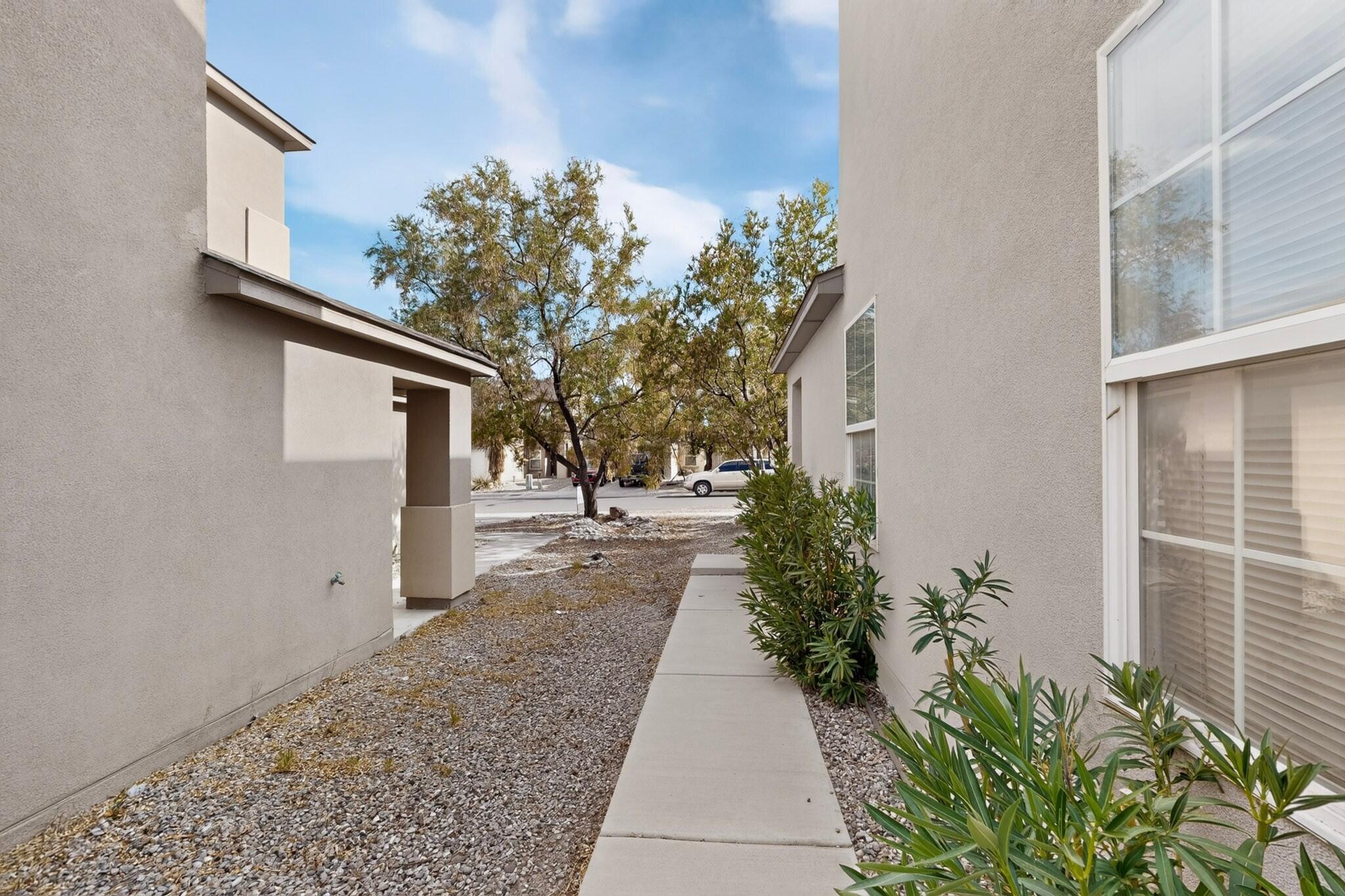 Photo 18 — 8715 Sawgrass Place NW