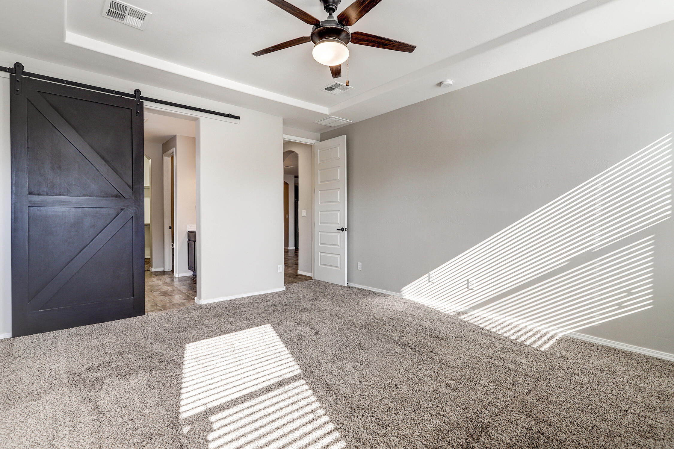 Photo 18 — 6403 Red Falcon Drive NE