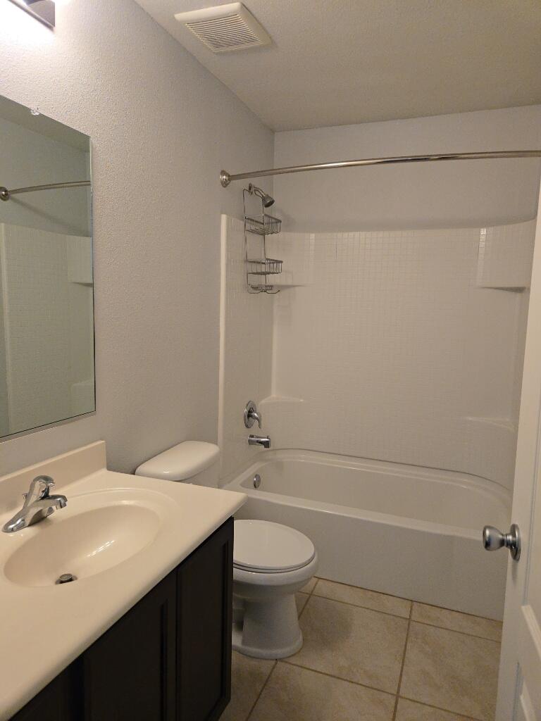Photo 9 — 1616 Volponi Drive SE