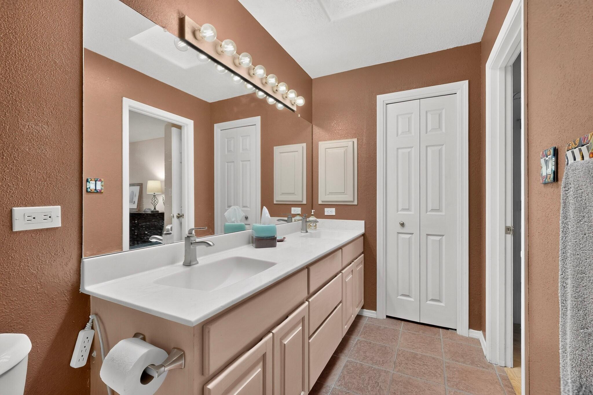 Photo 17 — 6603 Las Casitas Court NW