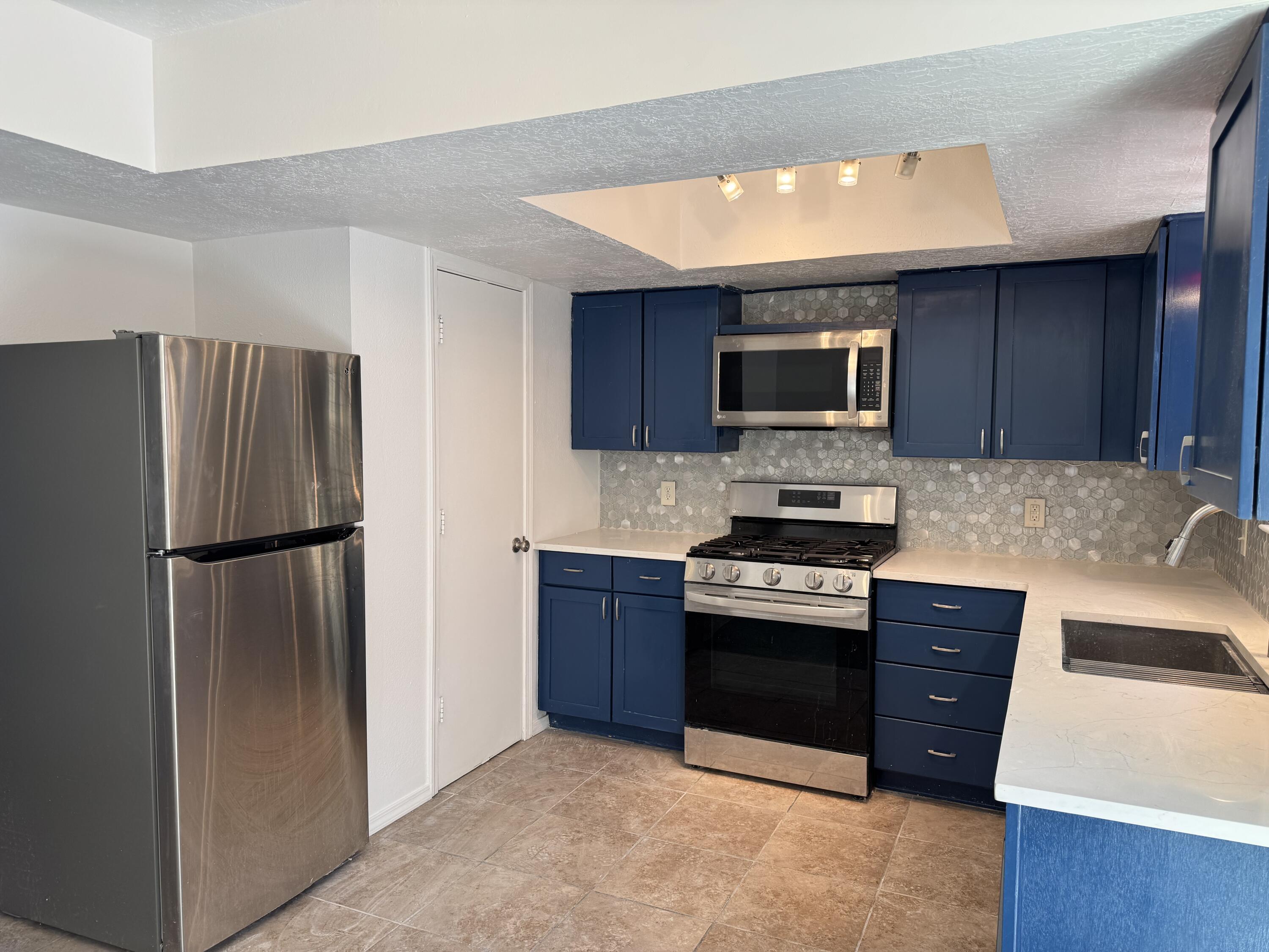 Photo 2 — 706 Fruit Avenue NW # 2