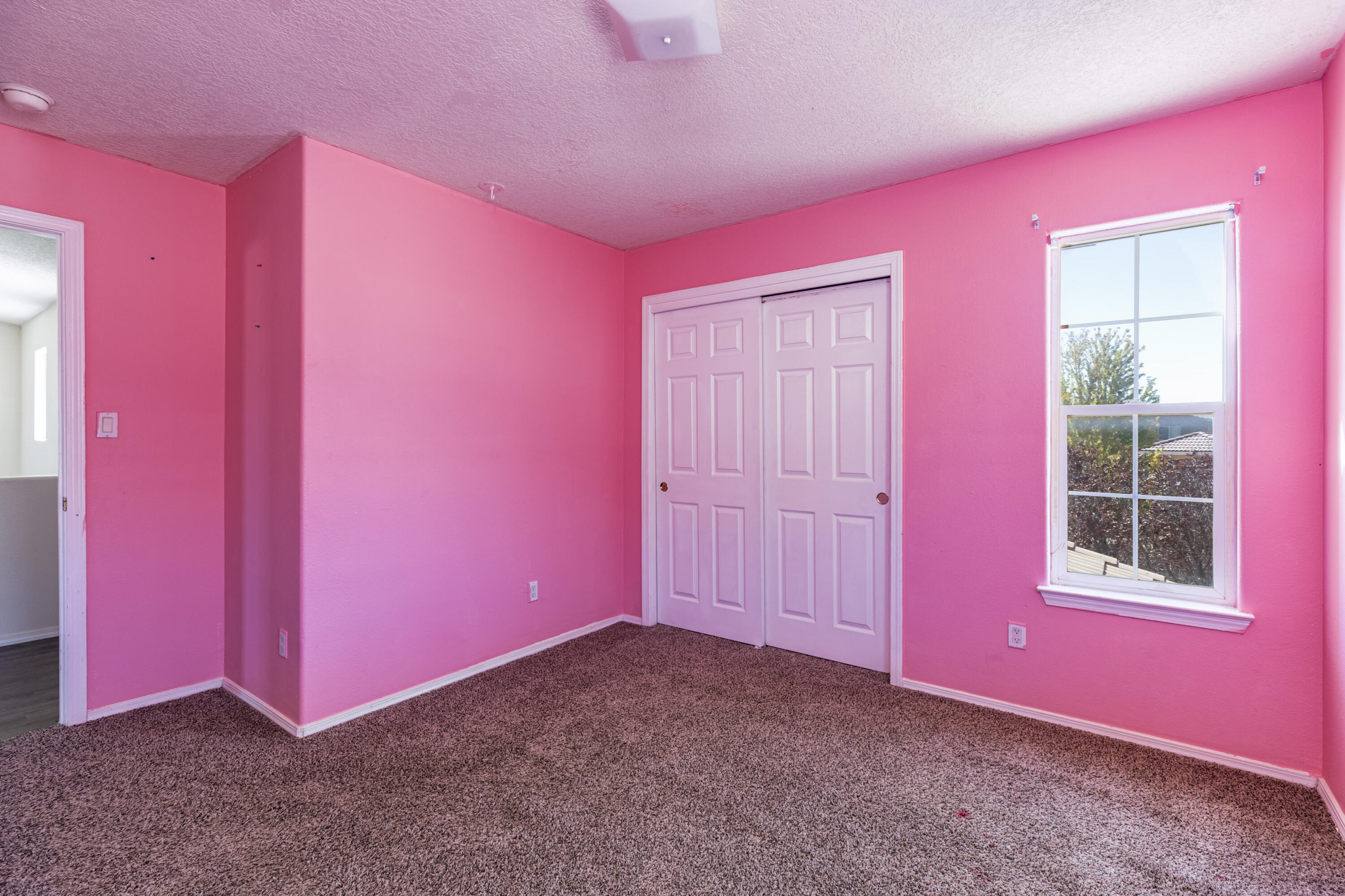 Photo 17 — 9635 Kilauea Avenue NW