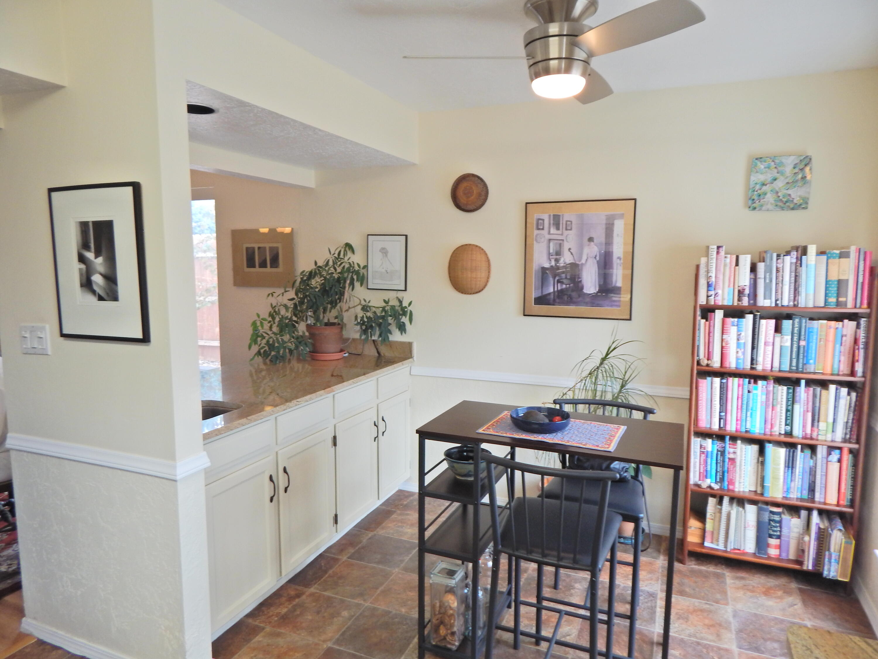 Photo 10 — 1605 Propps Street NE