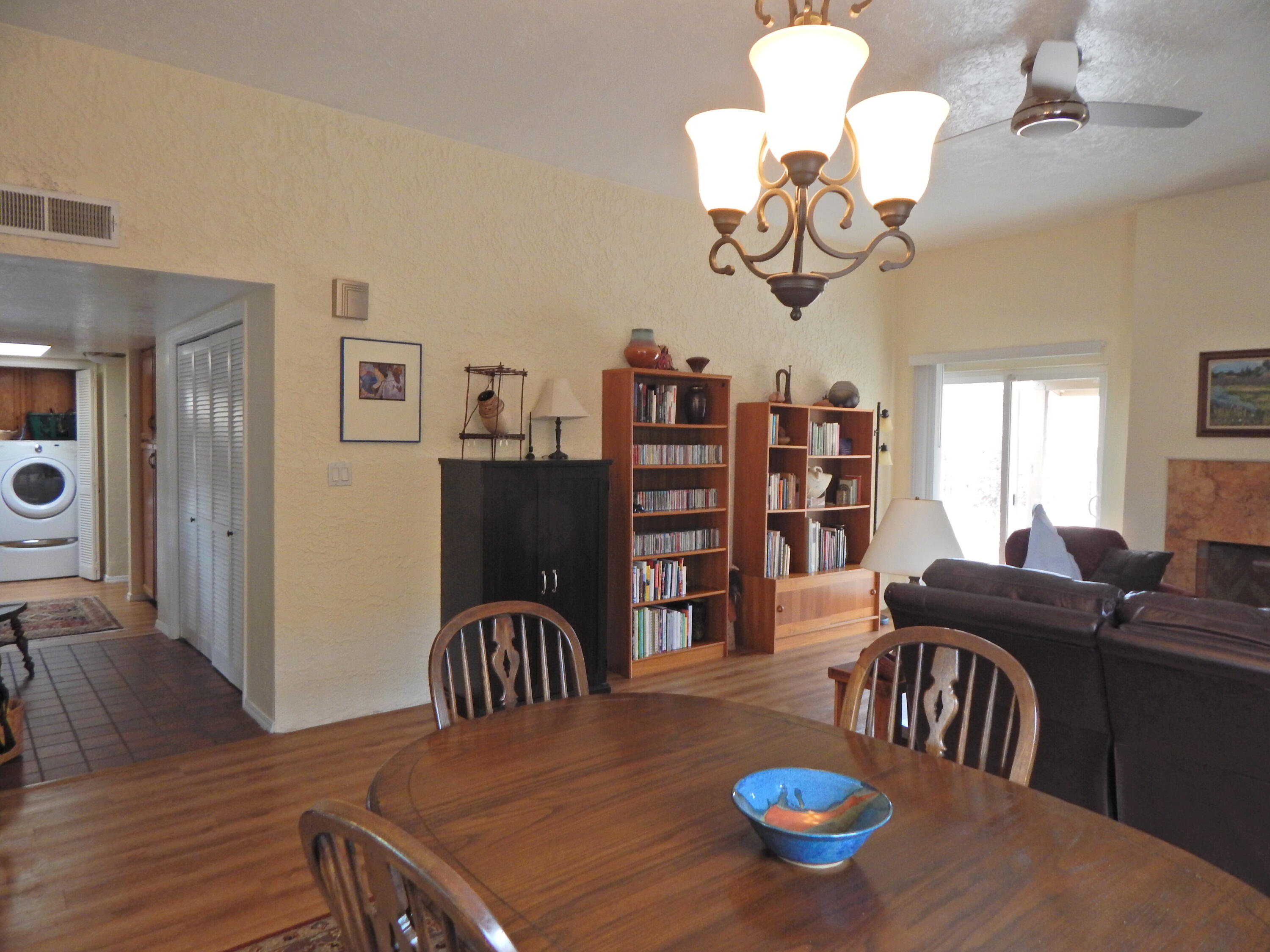 Photo 16 — 1605 Propps Street NE