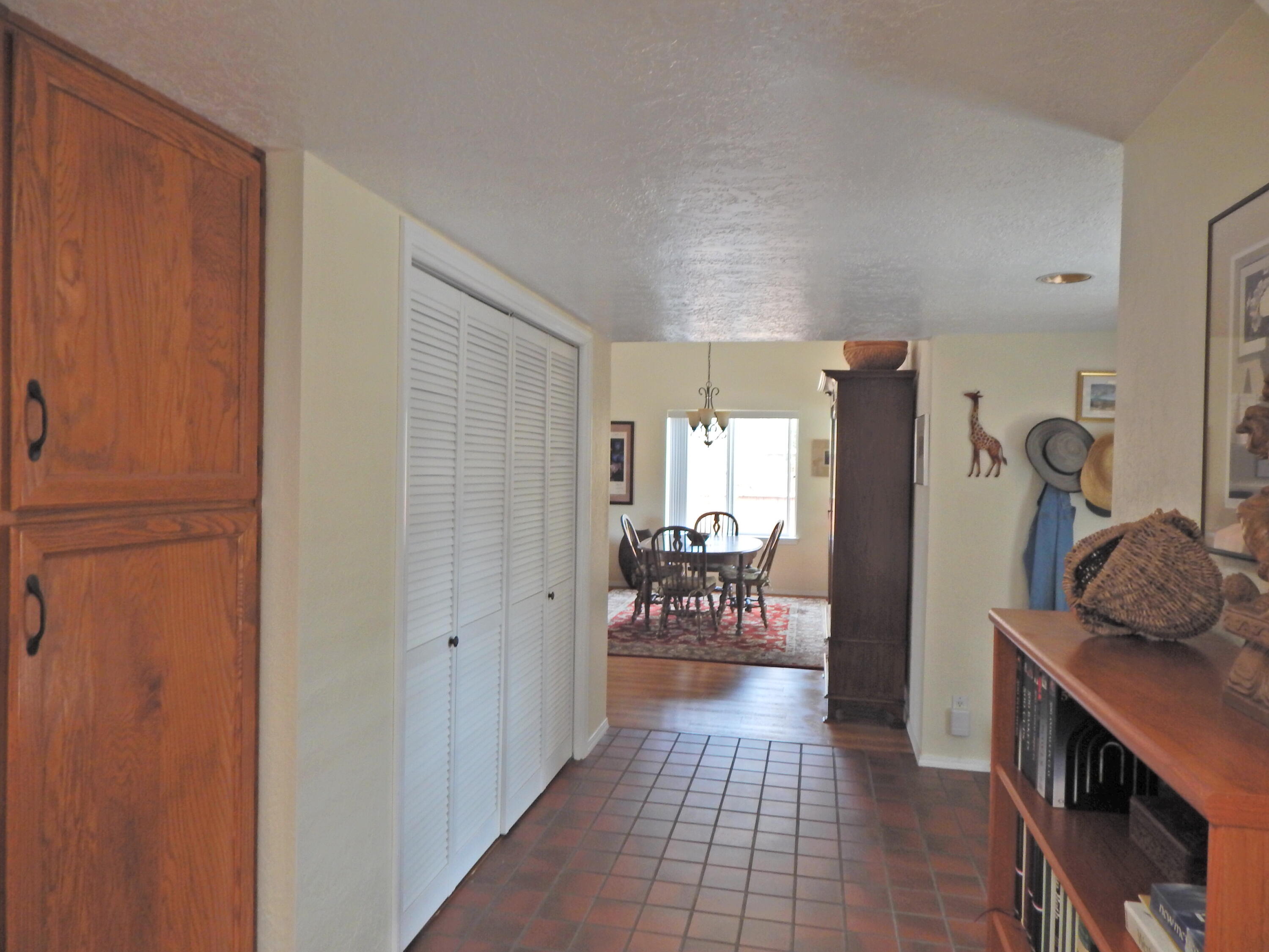 Photo 17 — 1605 Propps Street NE