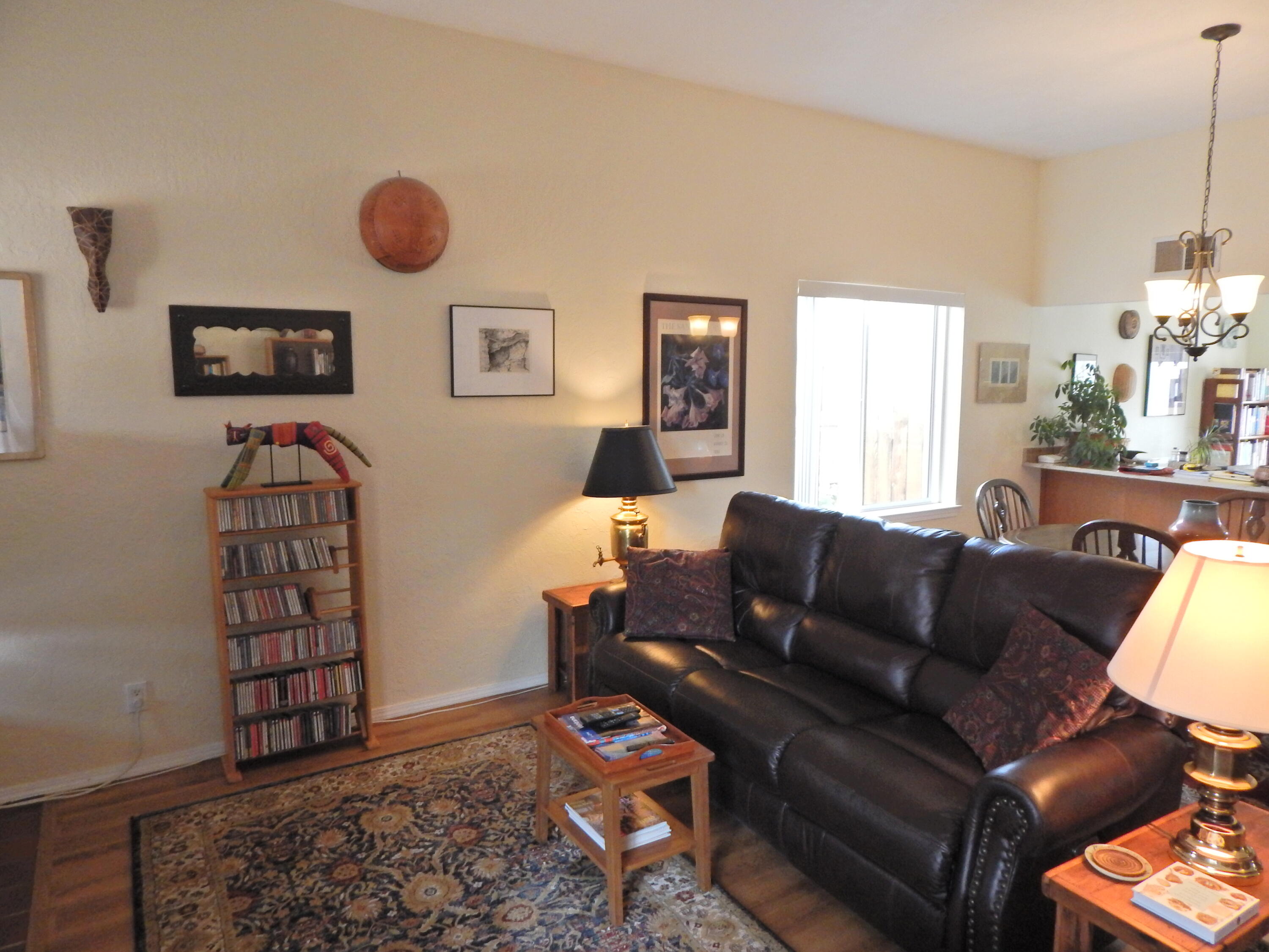 Photo 6 — 1605 Propps Street NE