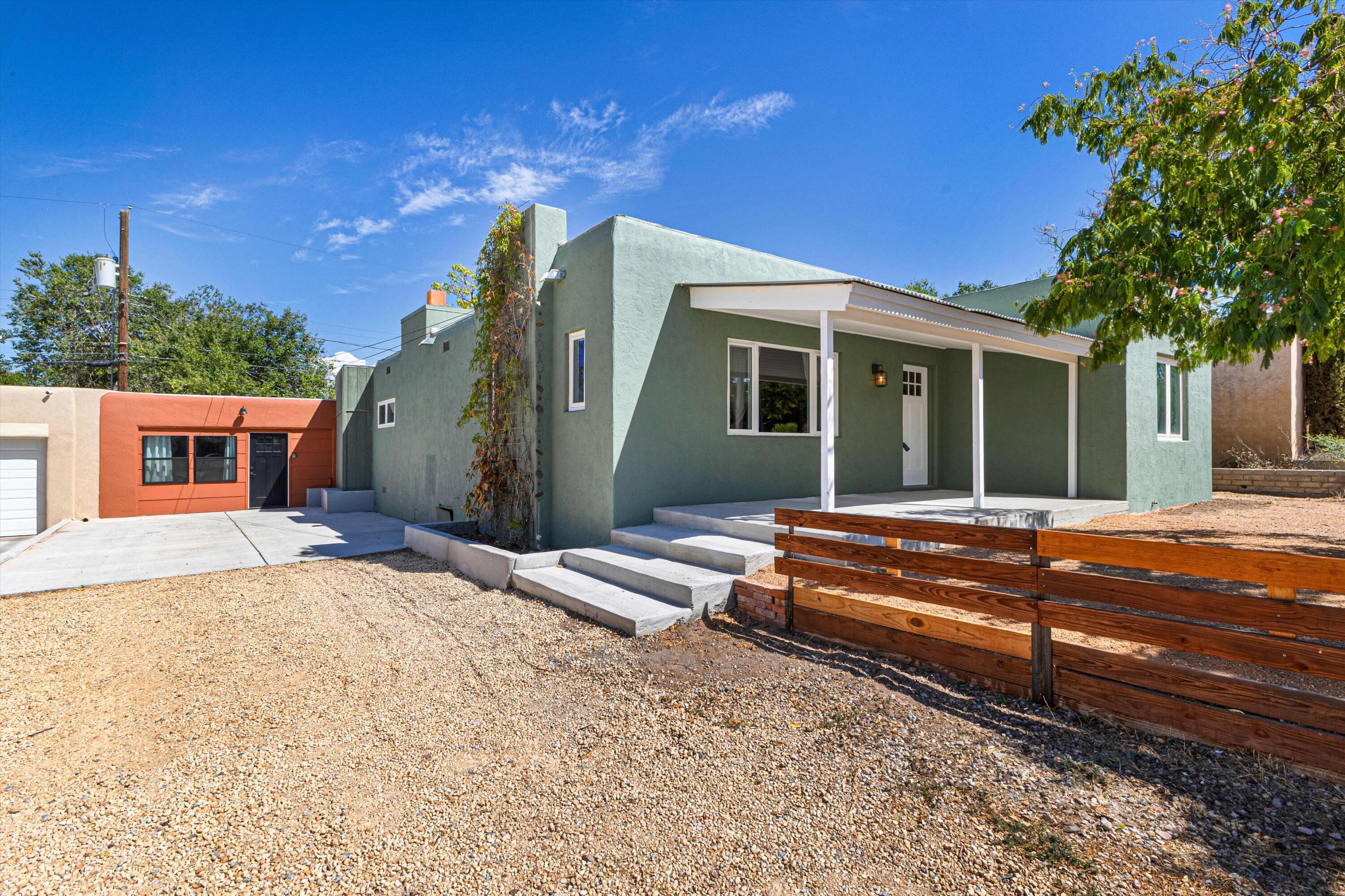 1100 Dartmouth Drive NE, Albuquerque, NM 87106