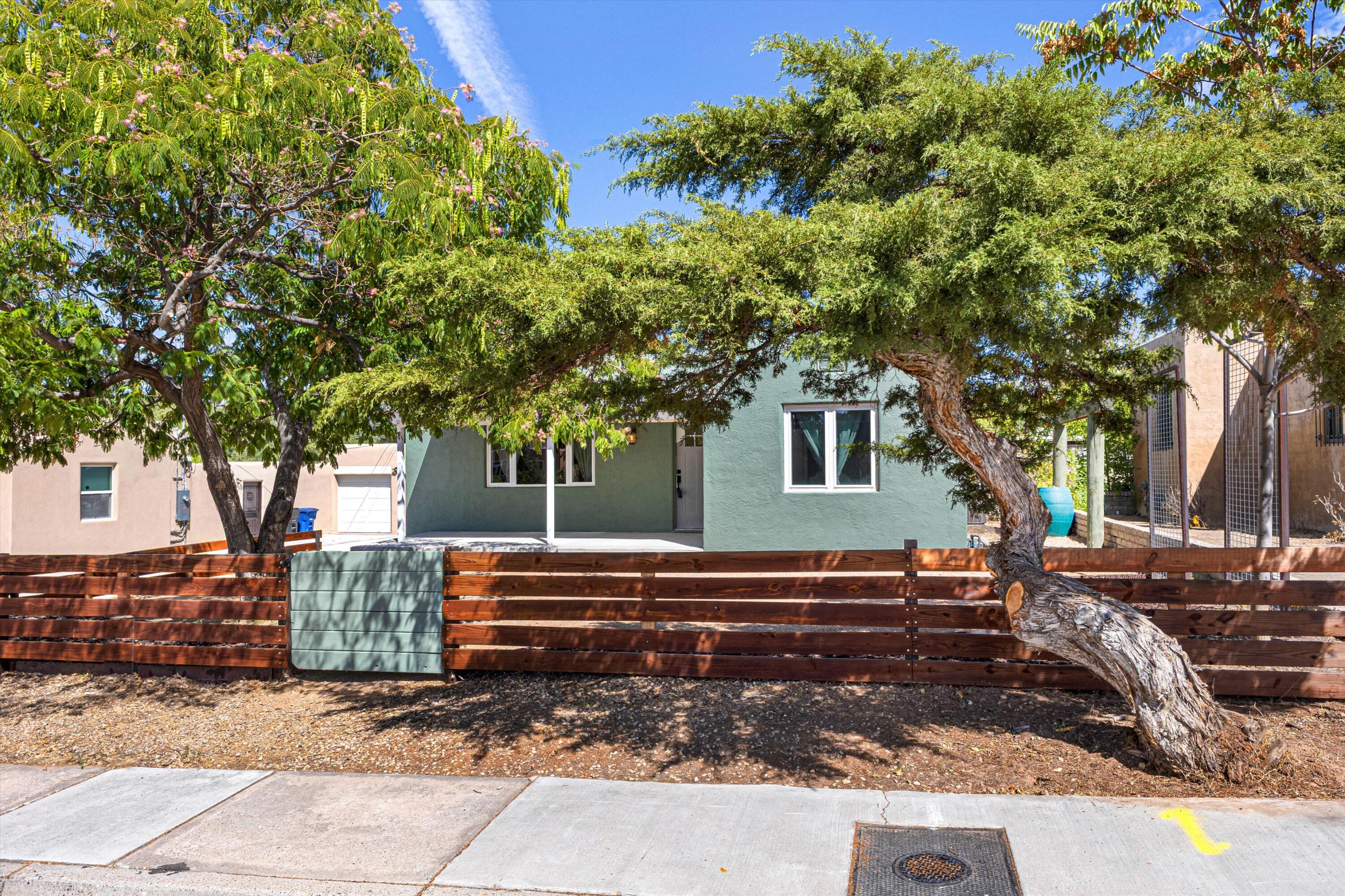 Photo 13 — 1100 Dartmouth Drive NE