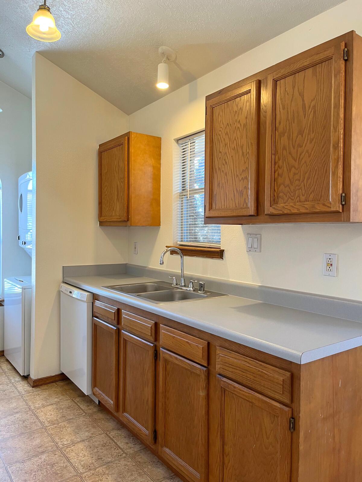 Photo 11 — 5216 Chuckwagon Trail NW
