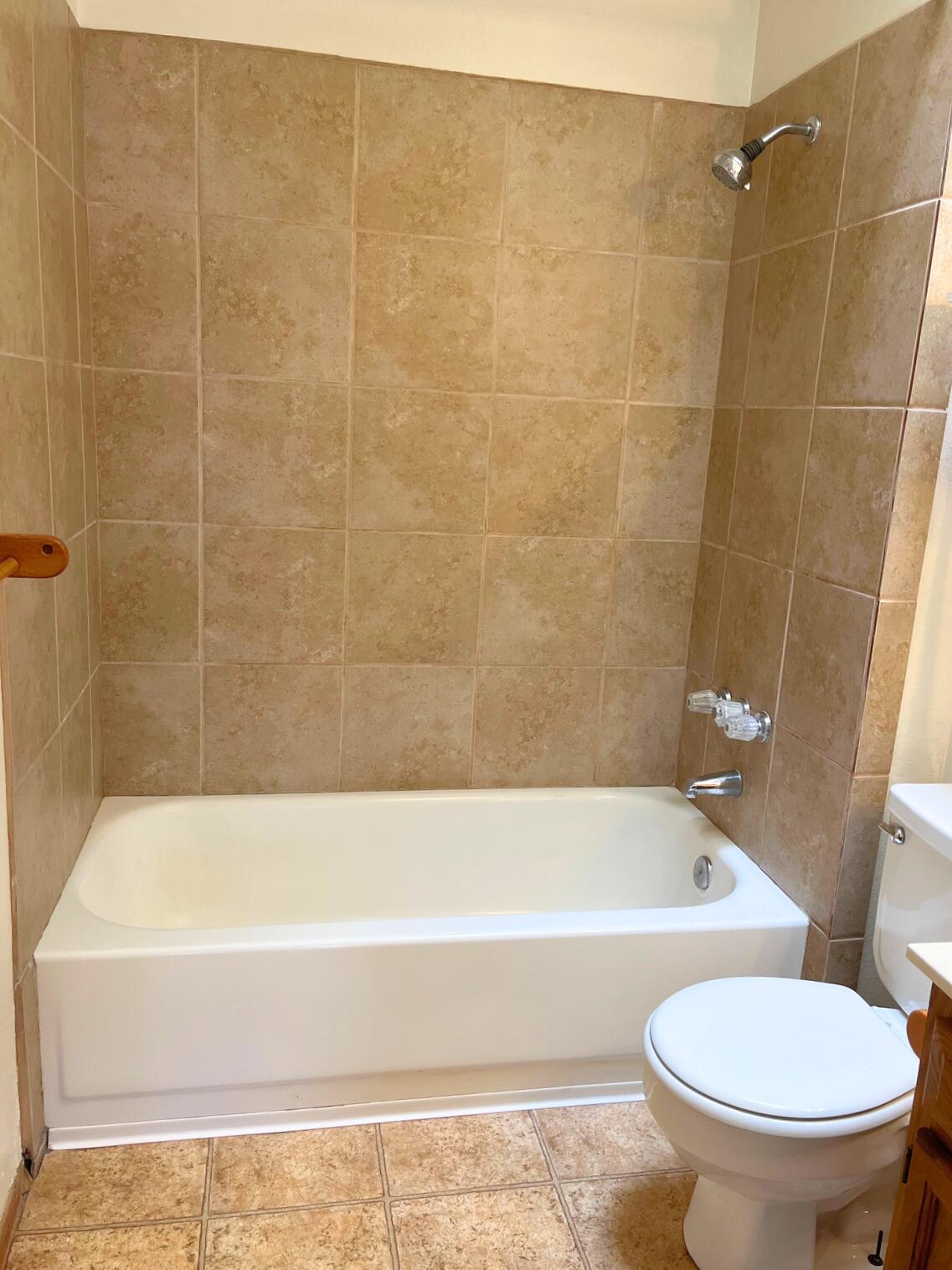 Photo 15 — 5216 Chuckwagon Trail NW