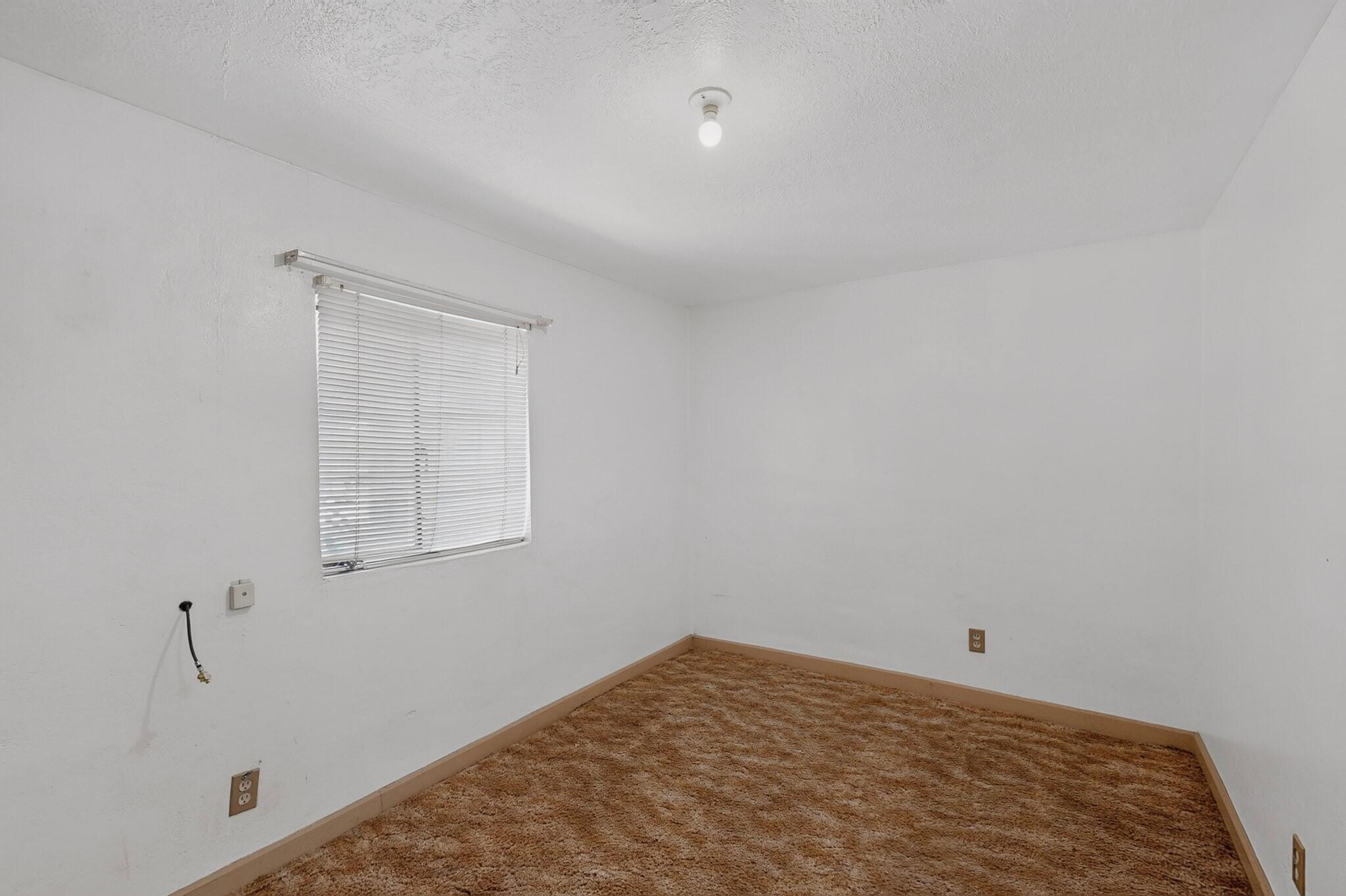 Photo 17 — 1860 Elena Circle SW