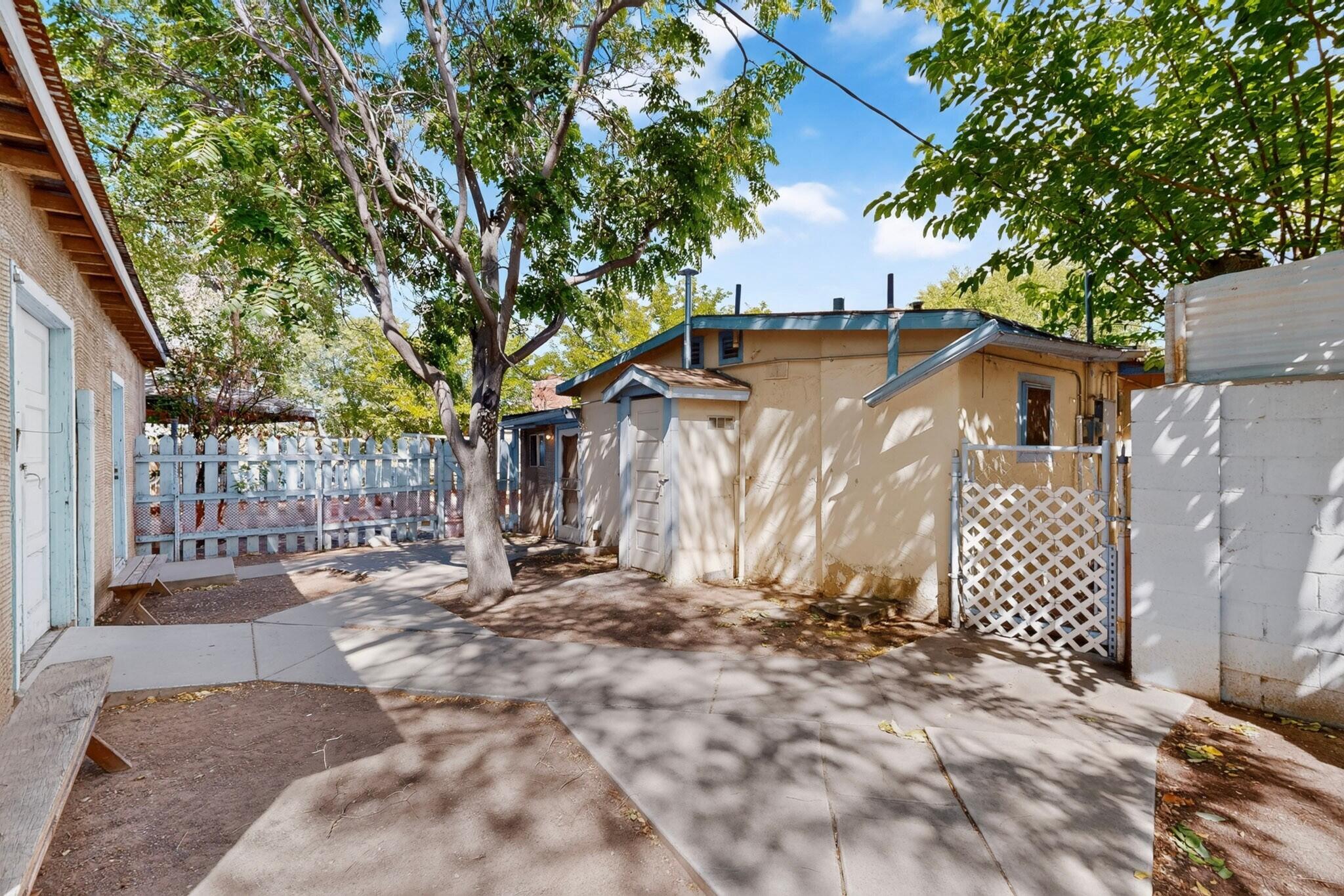 Photo 11 — 1860 Elena Circle SW