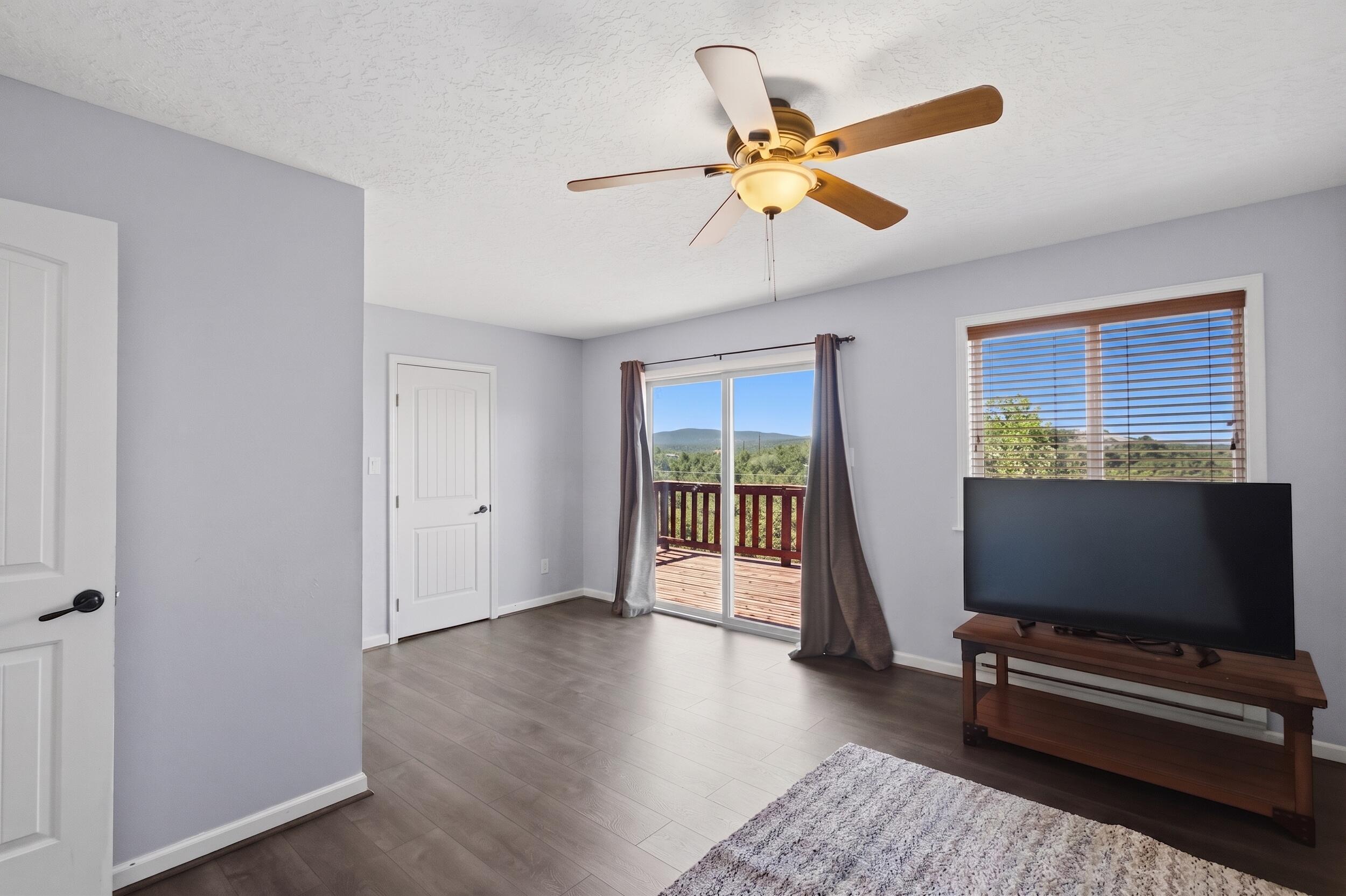 Photo 15 — 17 Tejon Drive