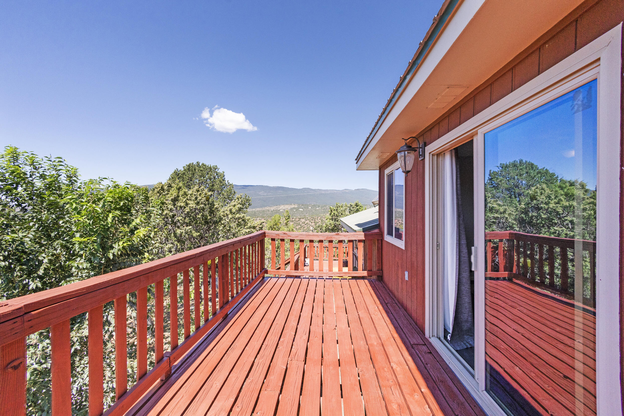 Photo 13 — 17 Tejon Drive
