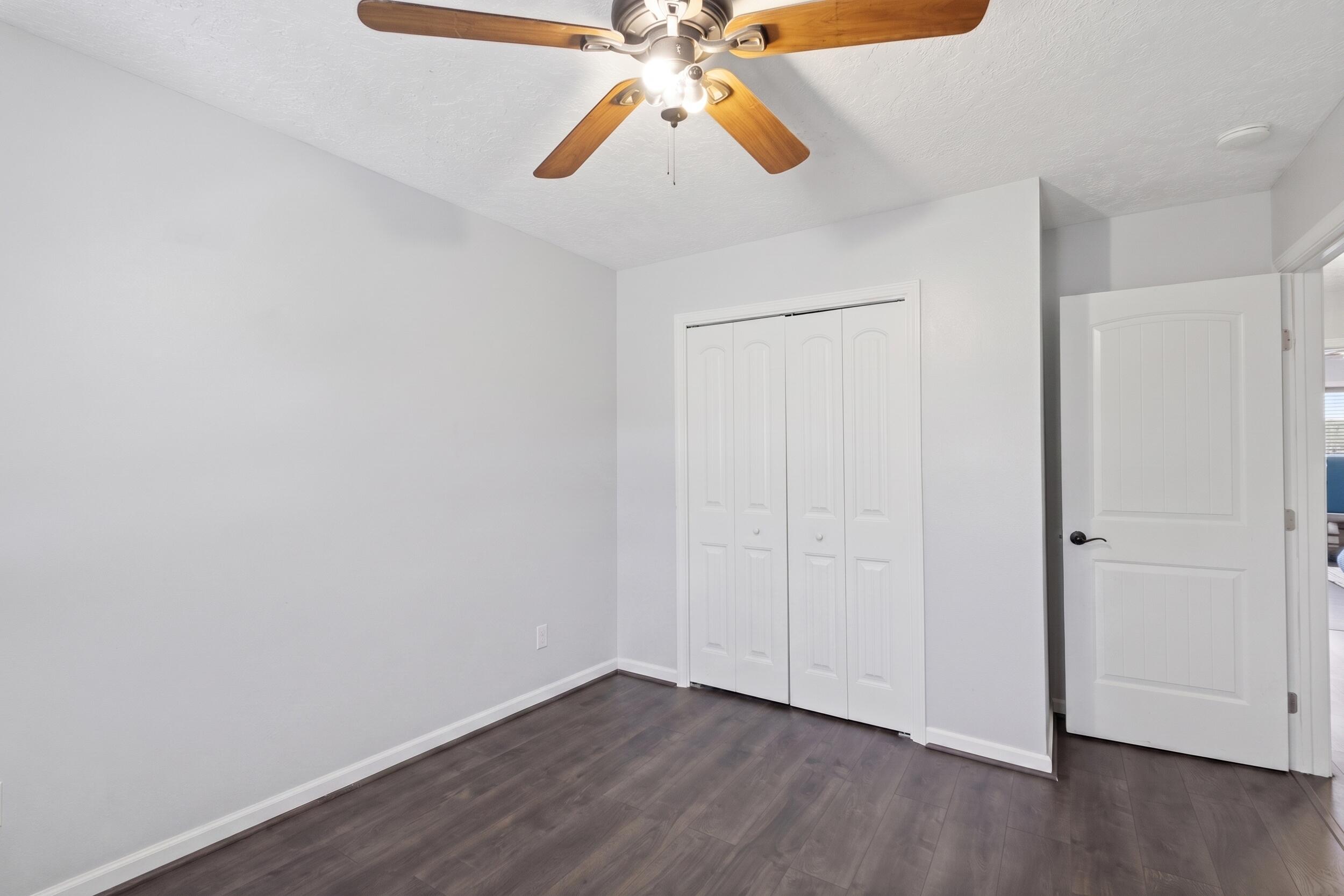 Photo 11 — 17 Tejon Drive
