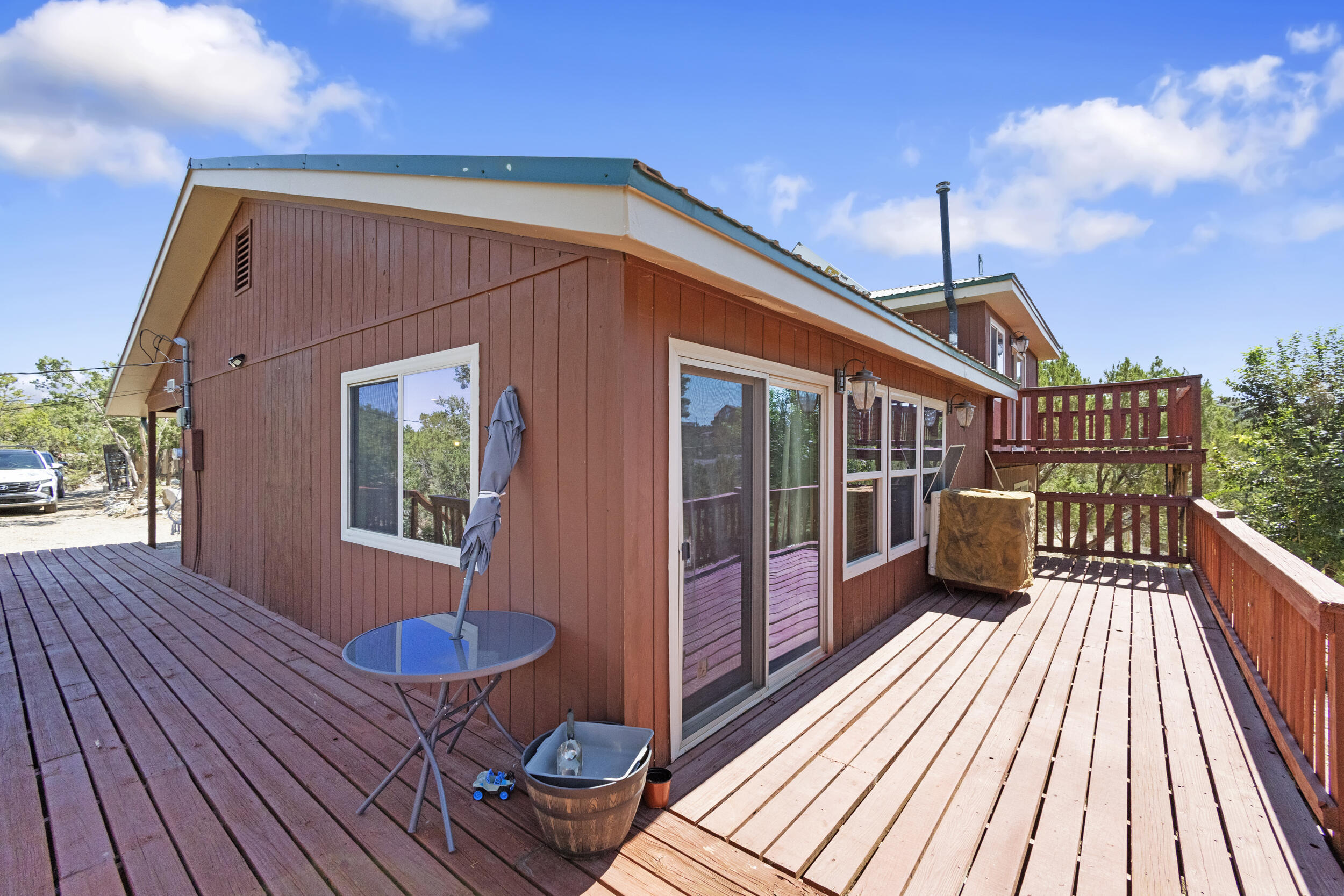 Photo 5 — 17 Tejon Drive