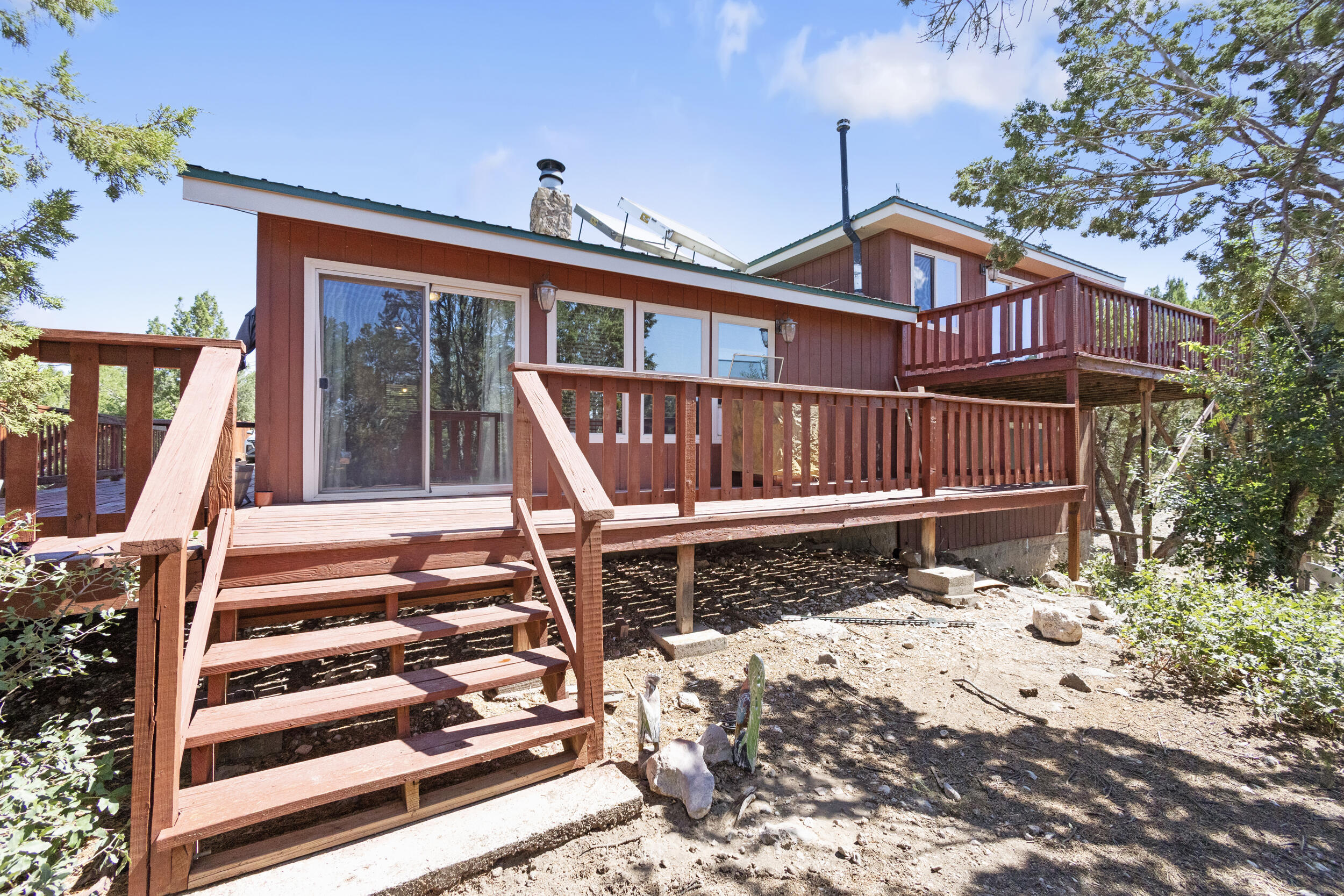 Photo 4 — 17 Tejon Drive