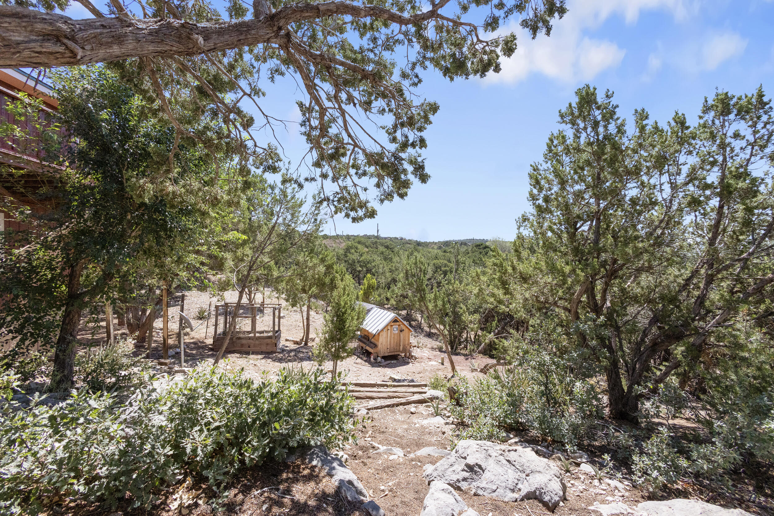 Photo 8 — 17 Tejon Drive