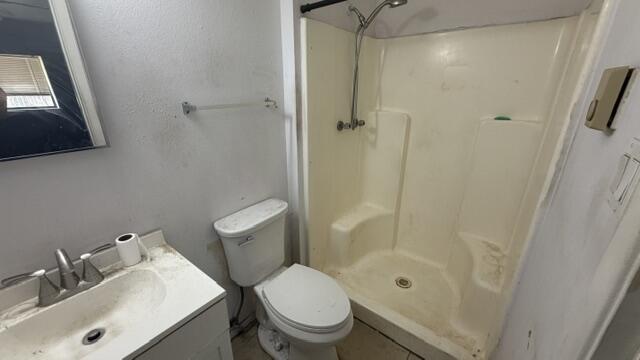 Photo 9 — 5127 Orion Avenue NW