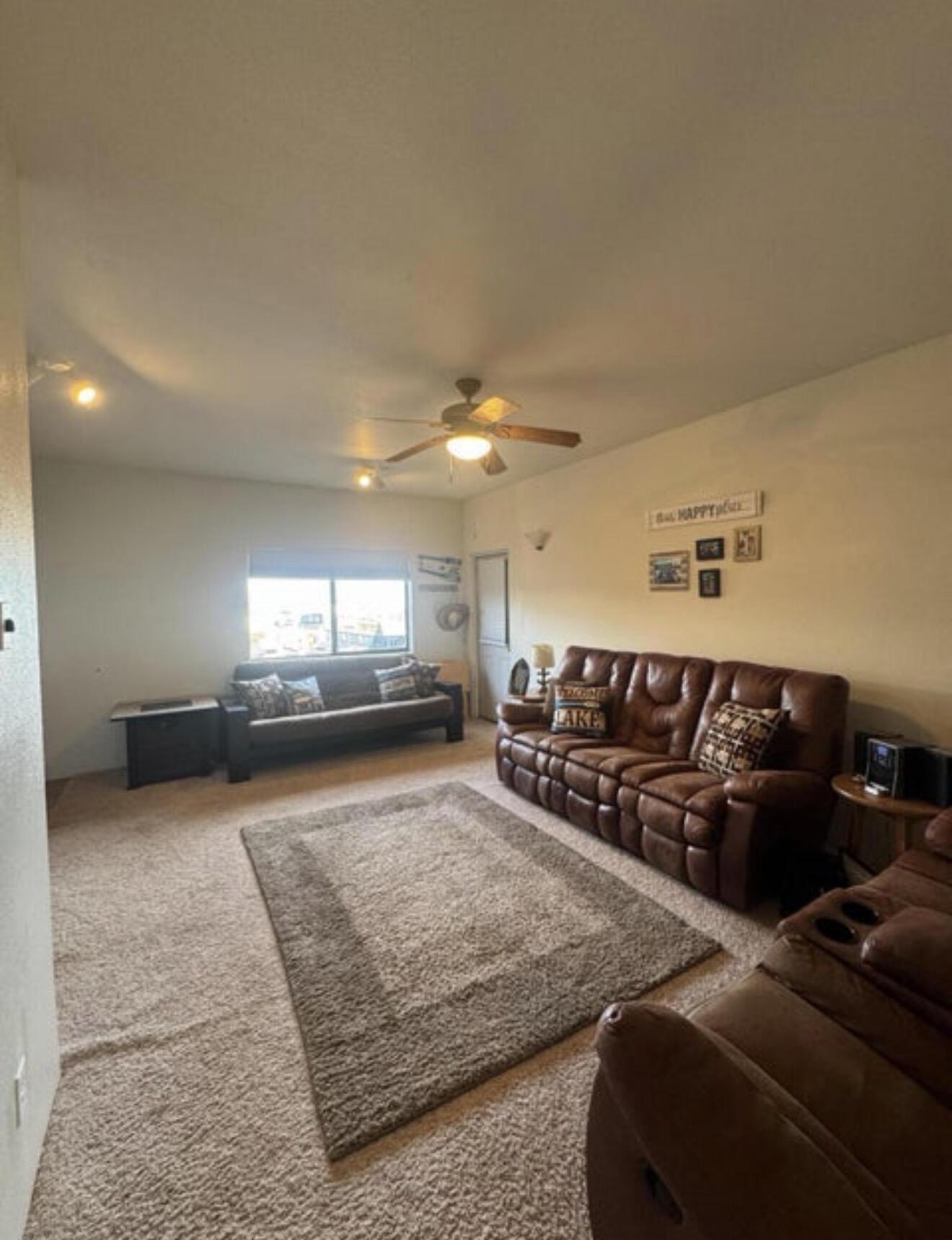 Photo 14 — 305 Boat Dock Drive