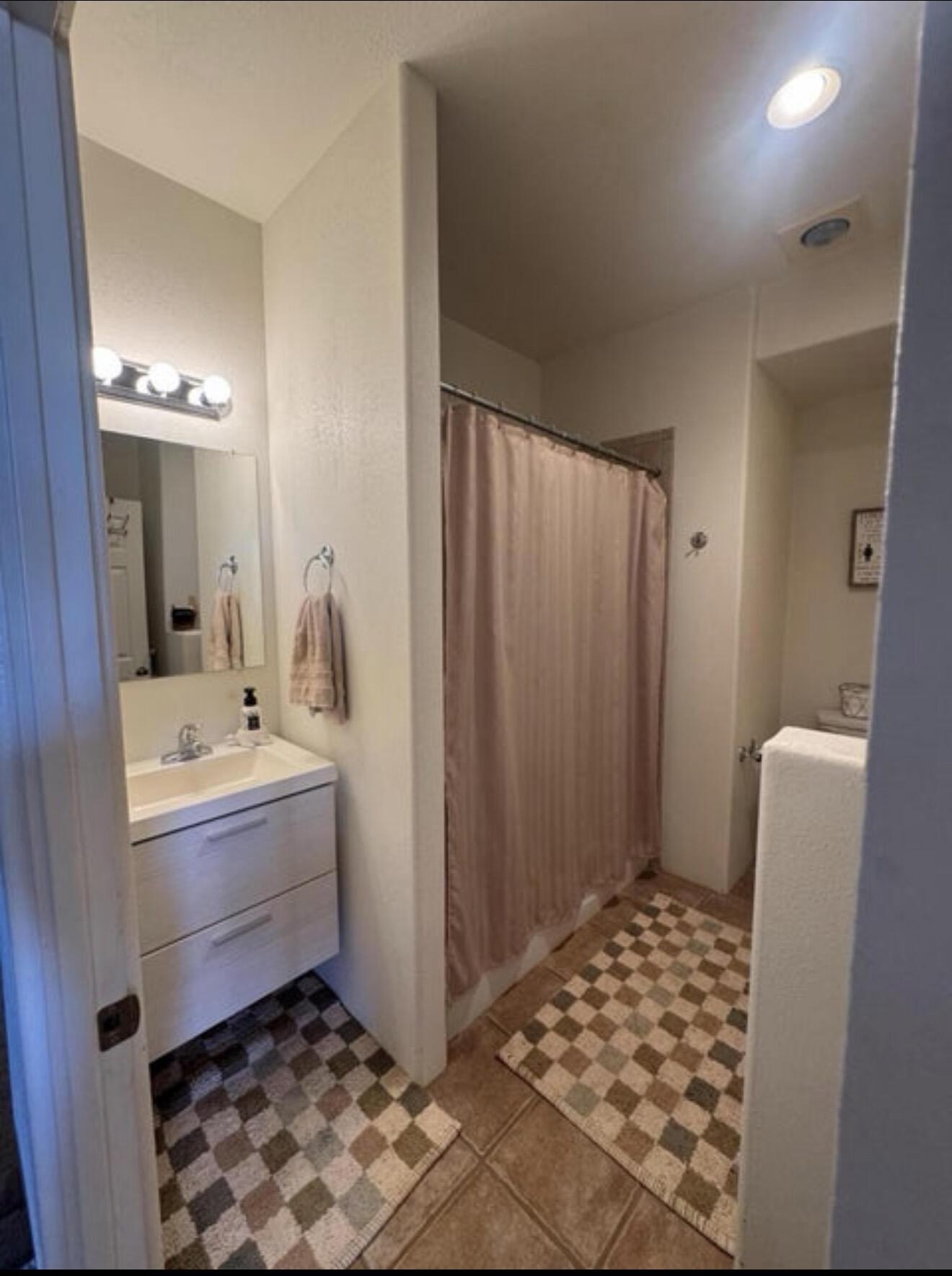 Photo 11 — 305 Boat Dock Drive