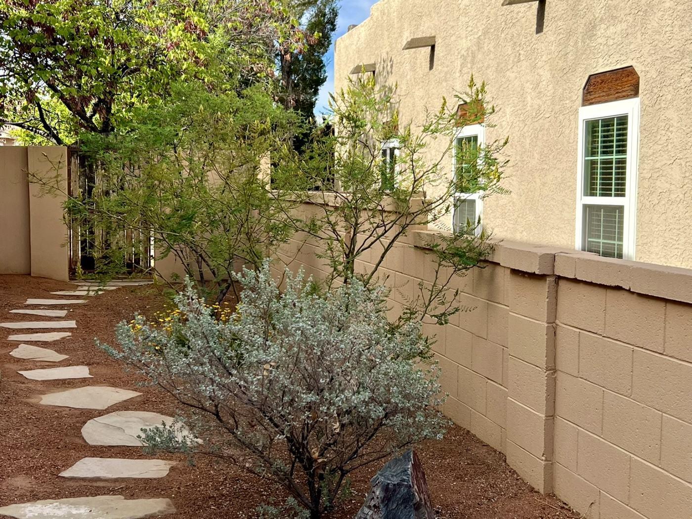 Photo 9 — 7516 Parkwood Drive NW