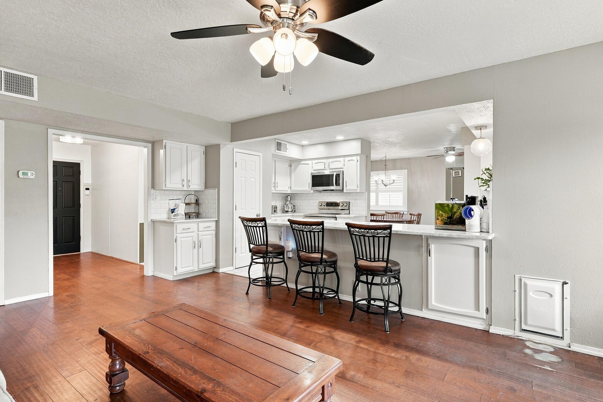 Photo 20 — 9404 Lona Lane NE