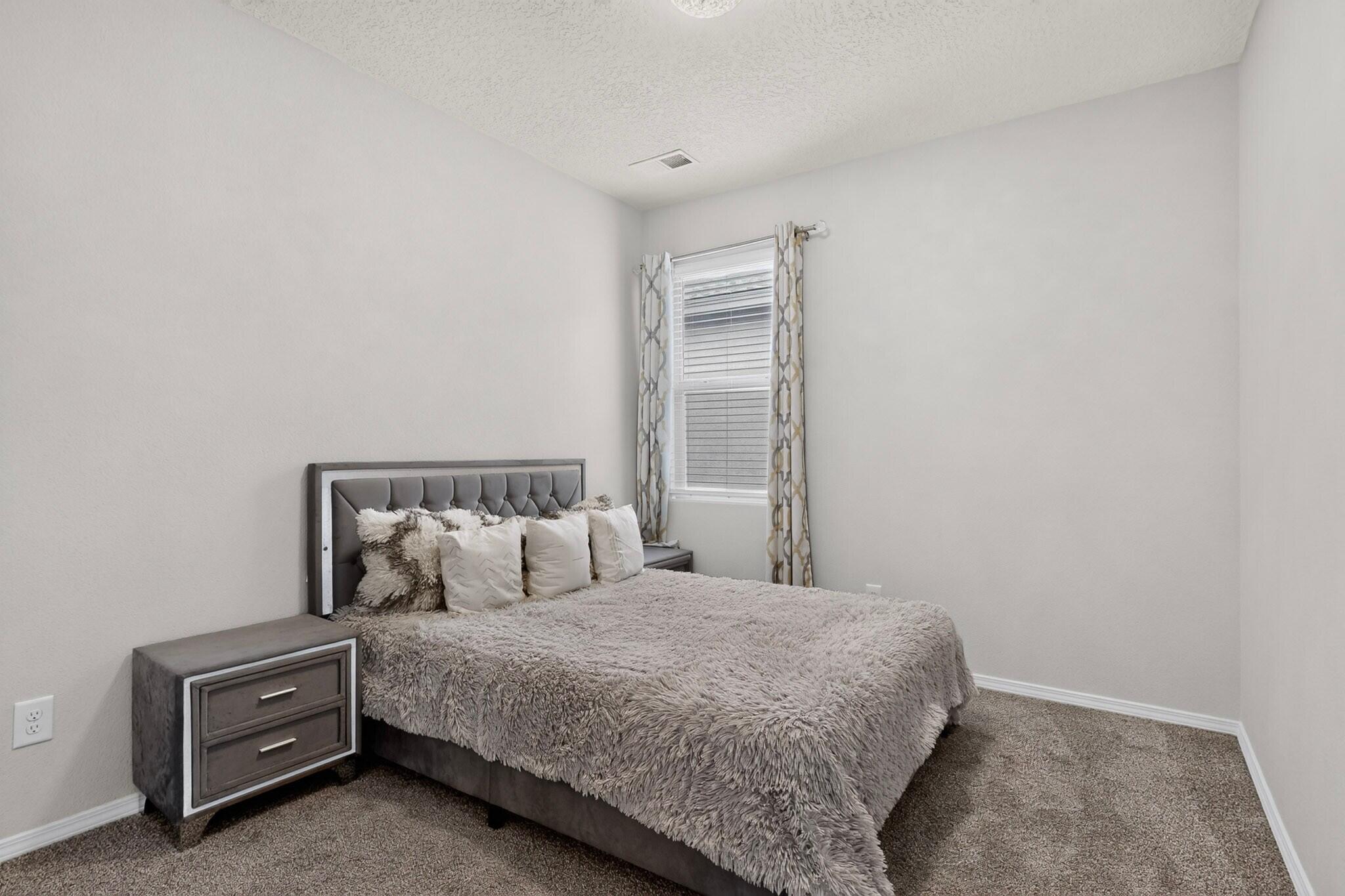 Photo 16 — 9367 Sidreaux Loop NW