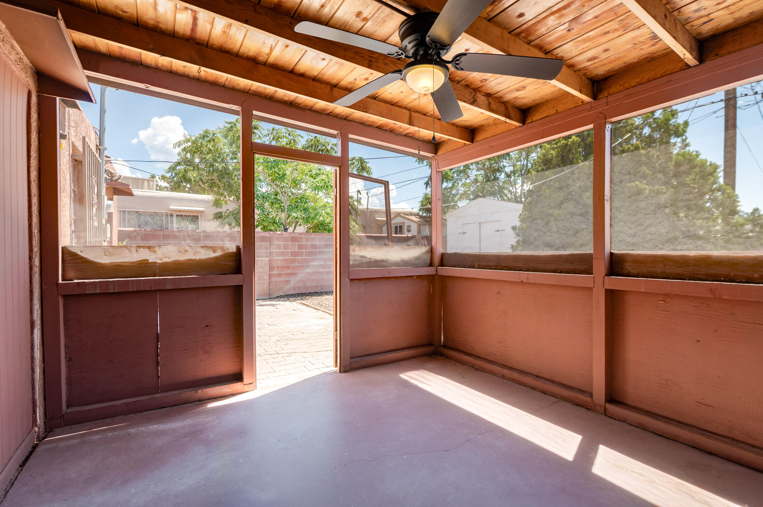 Photo 5 — 6104 Aztec Road NE