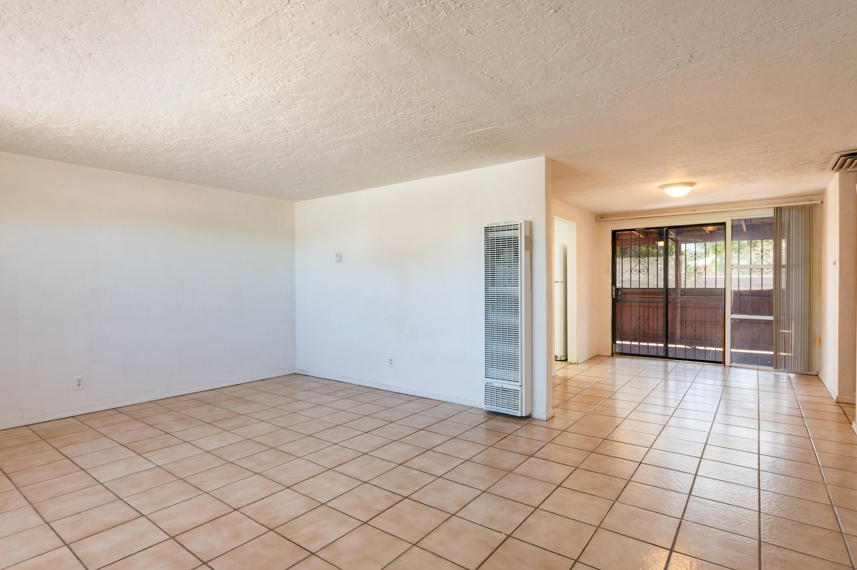 Photo 20 — 6104 Aztec Road NE