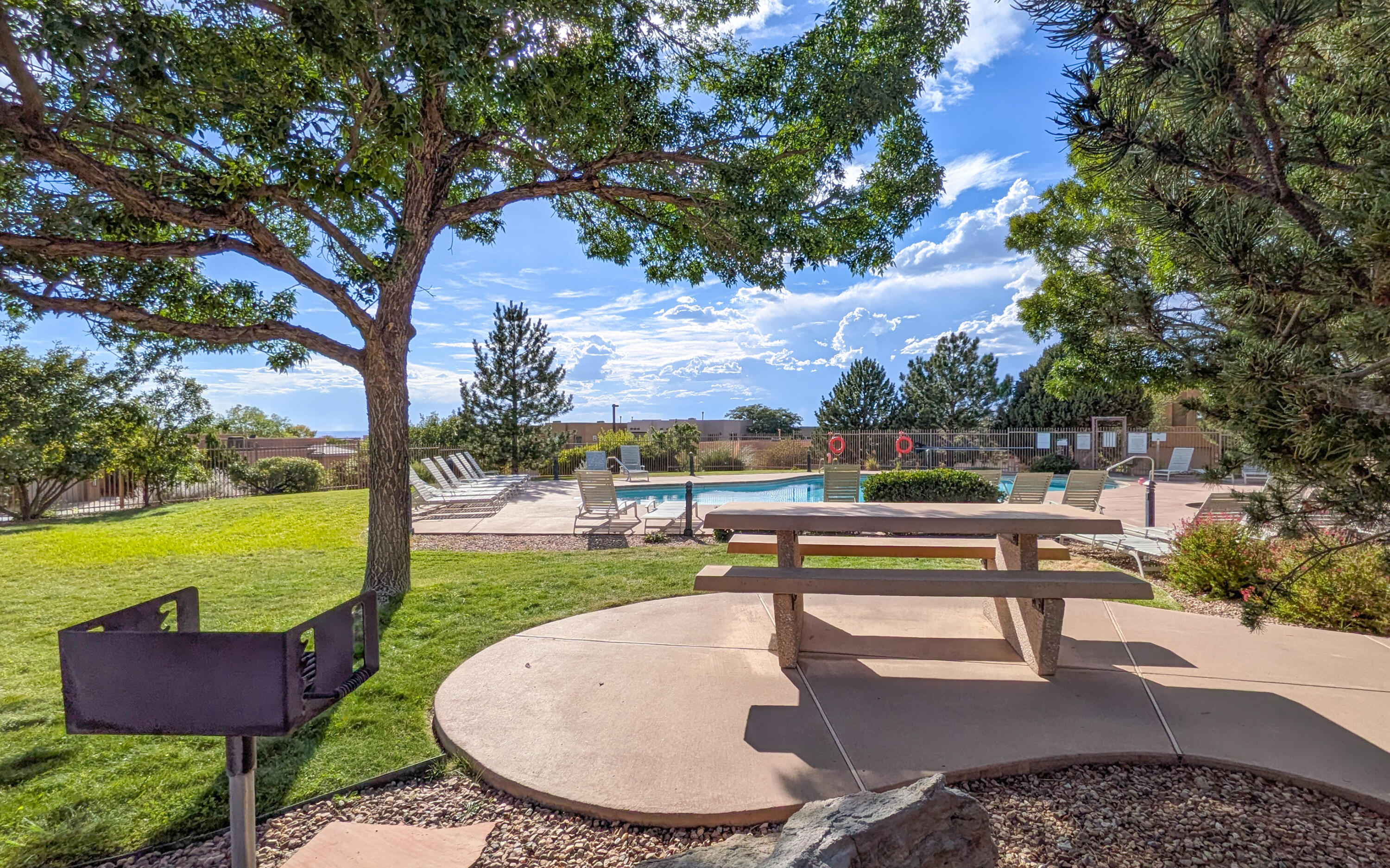 Photo 6 — 6212 Buffalo Hills Drive NE