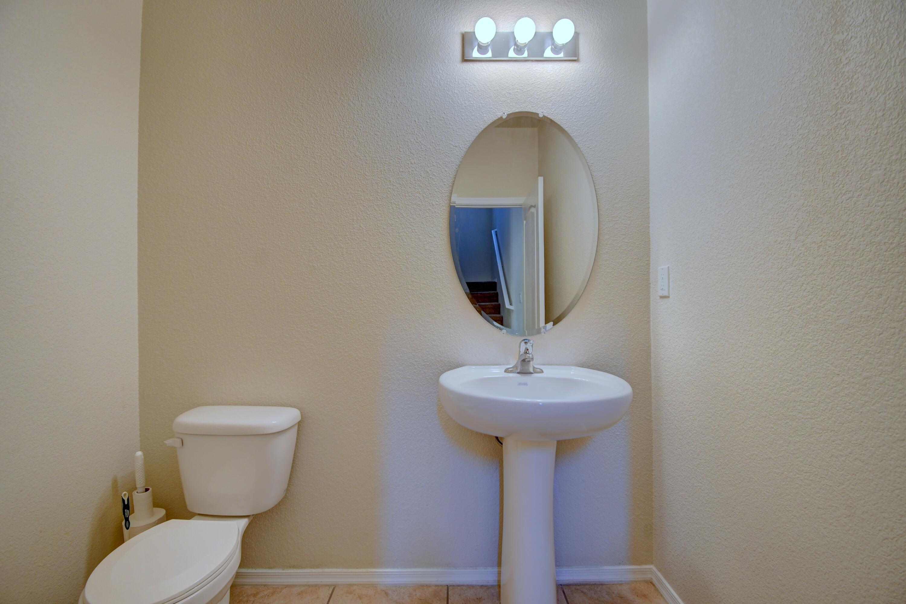 Photo 19 — 11828 Cicada Road SE