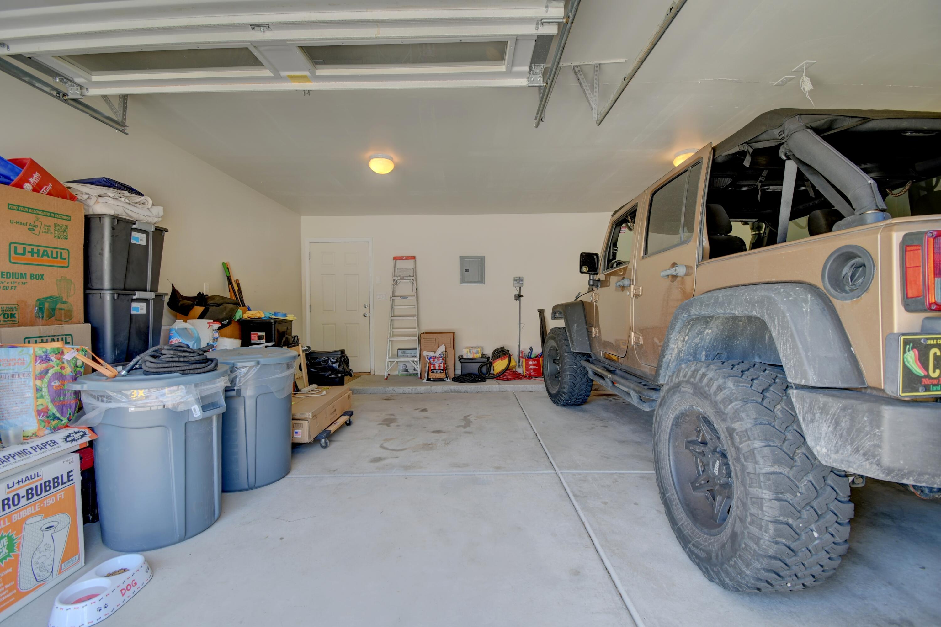 Photo 2 — 11828 Cicada Road SE