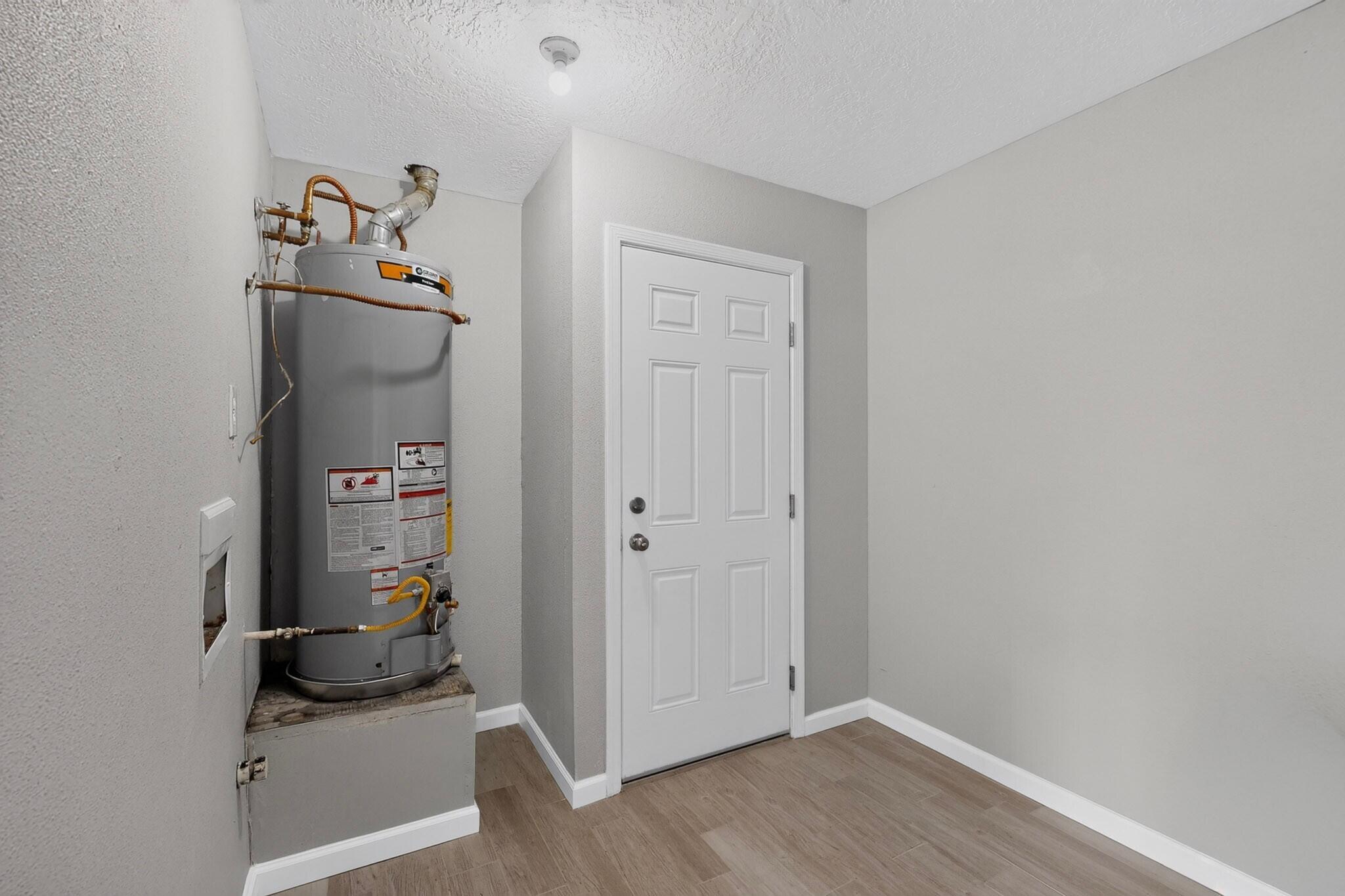Photo 10 — 7101 Cindy Drive NE