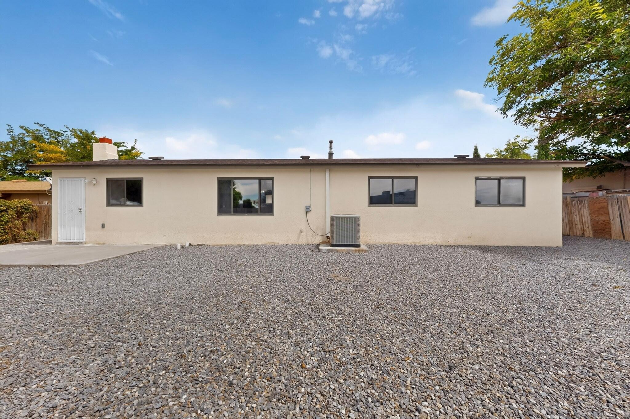 Photo 13 — 7101 Cindy Drive NE