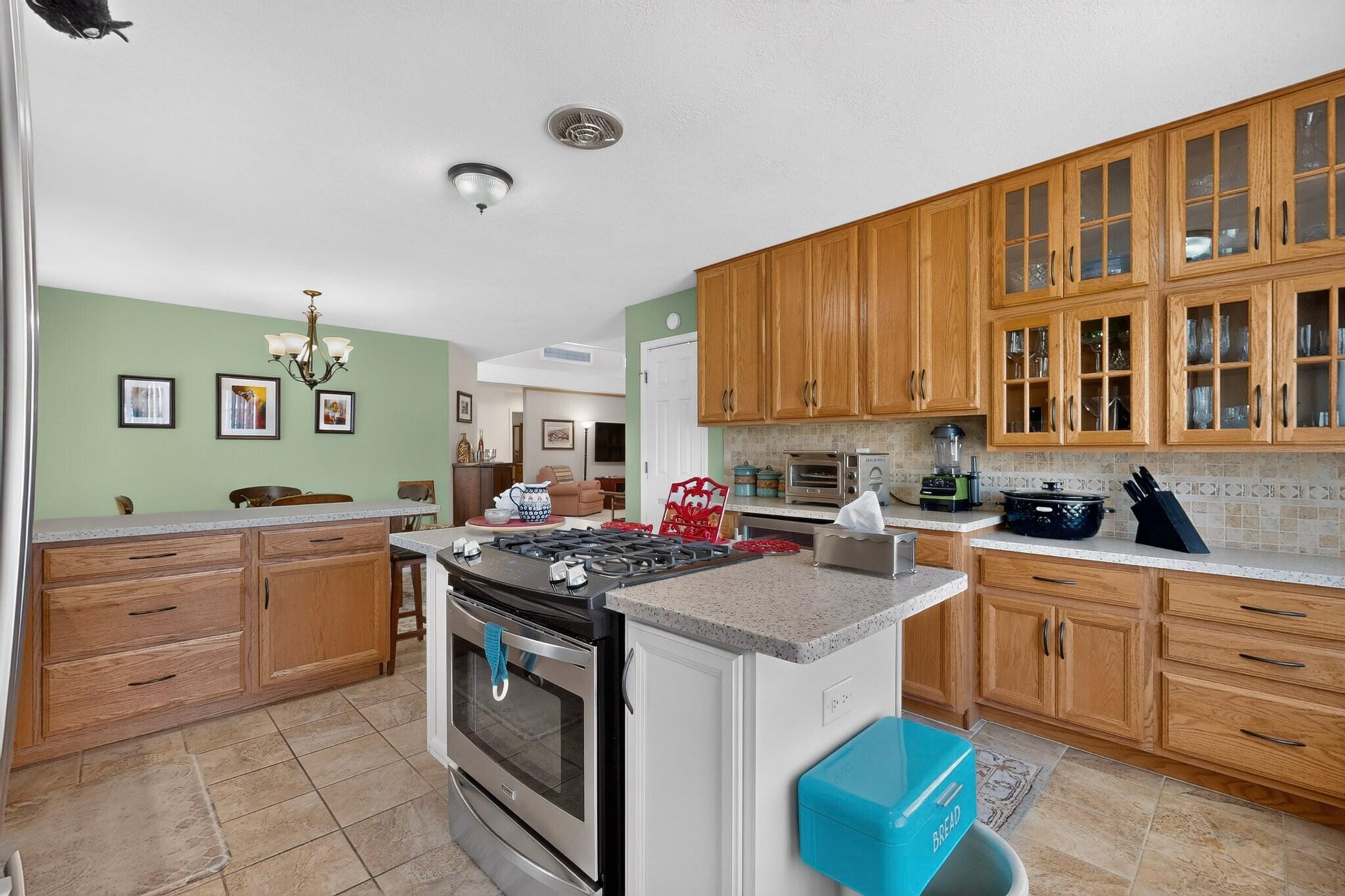 Photo 11 — 6740 Kelly Ann Road NE