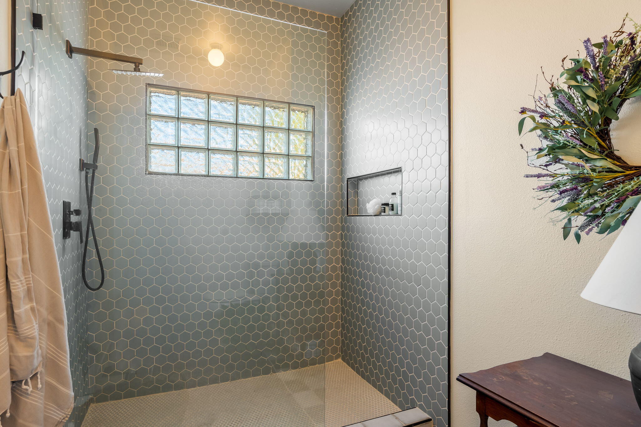 Photo 12 — 6358 Roadrunner Loop NE