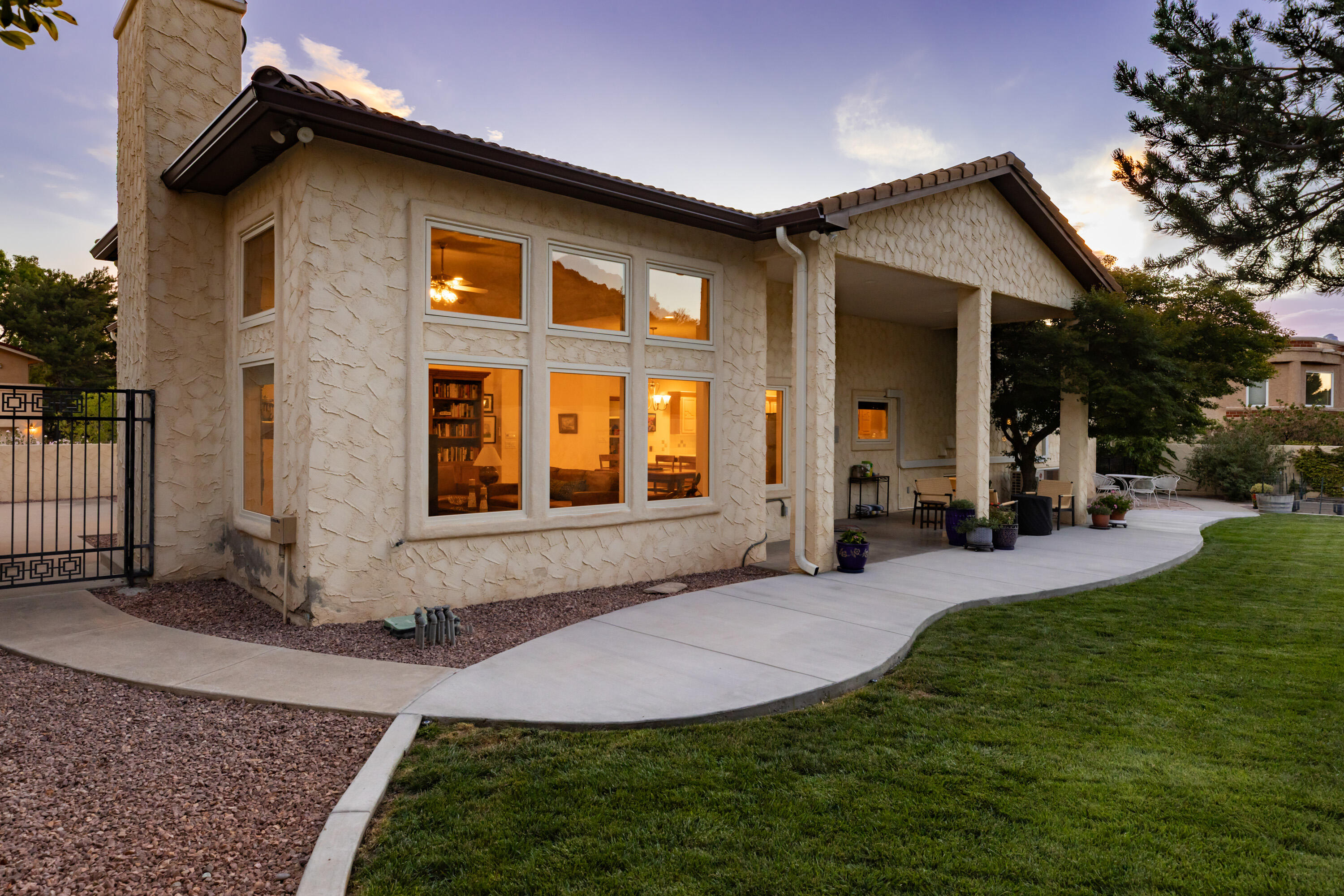 Photo 14 — 14021 Wind Mountain Road NE