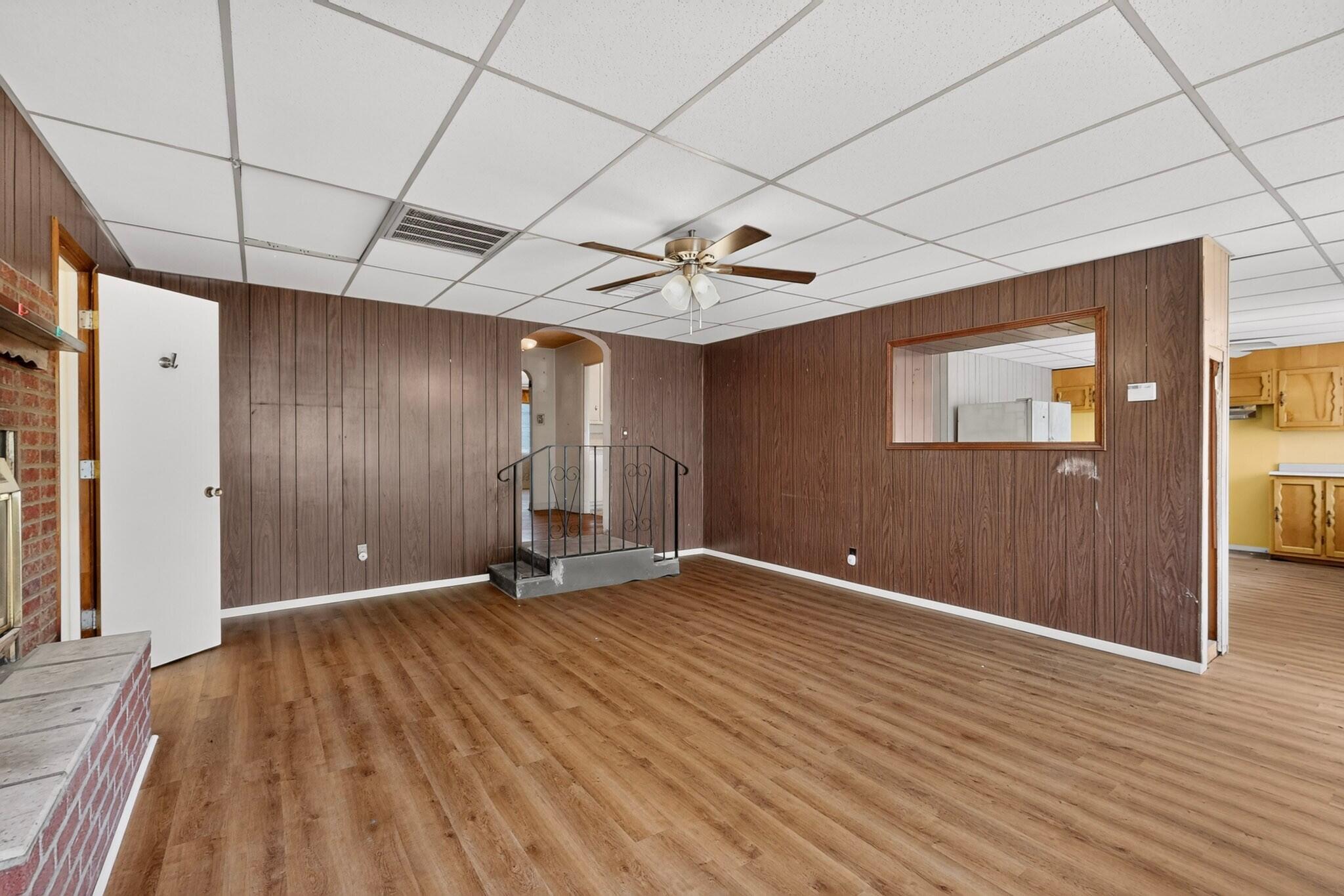 Photo 20 — 330 Cutler Avenue NE