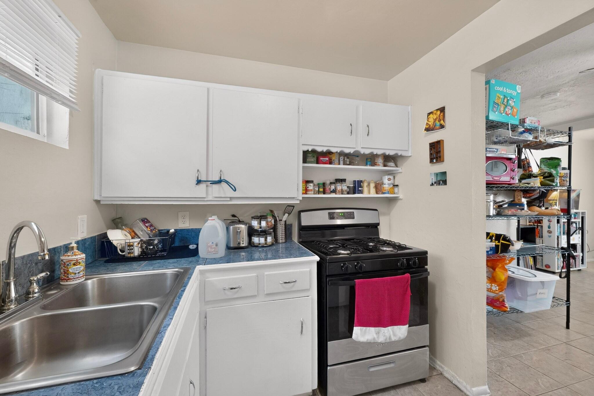 Photo 17 — 510 Mesilla Street SE 1-4